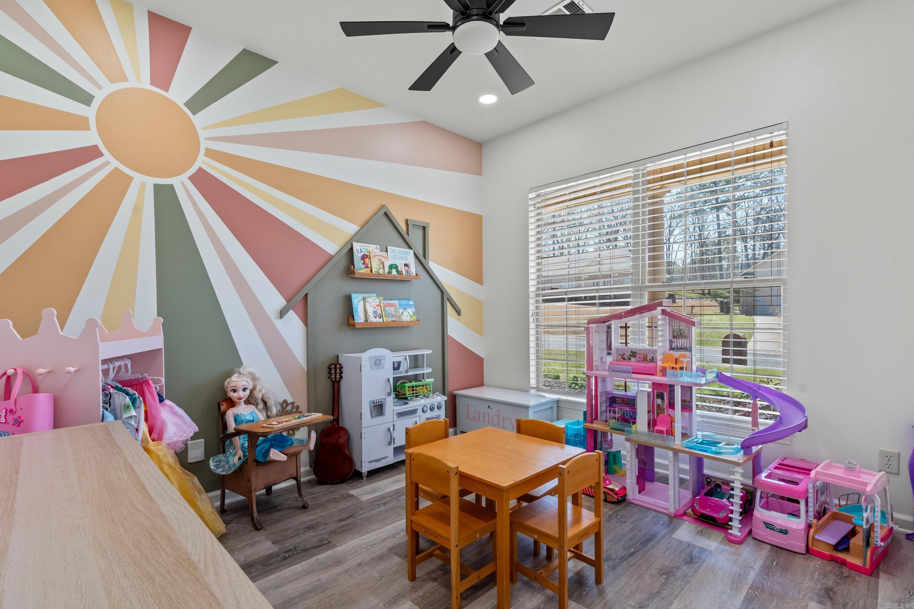 LAKEVIEW - Residential