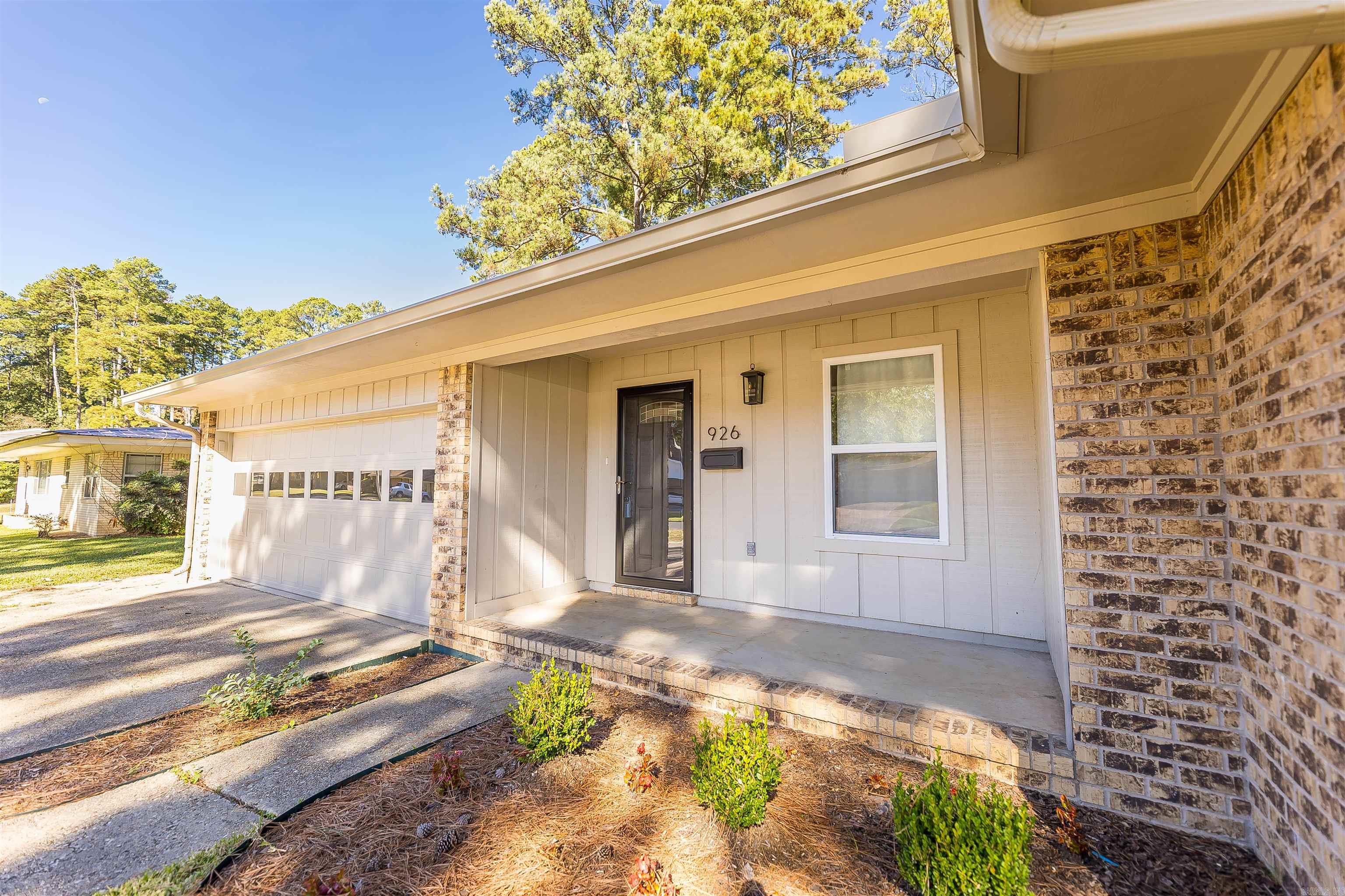 Racquet Club - Residential