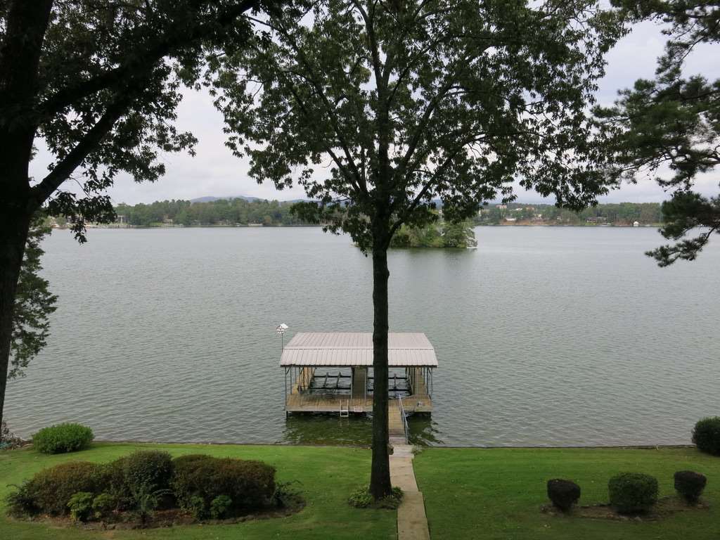 Quinns Lake Park - Residential