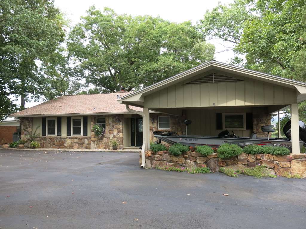 Quinns Lake Park - Residential