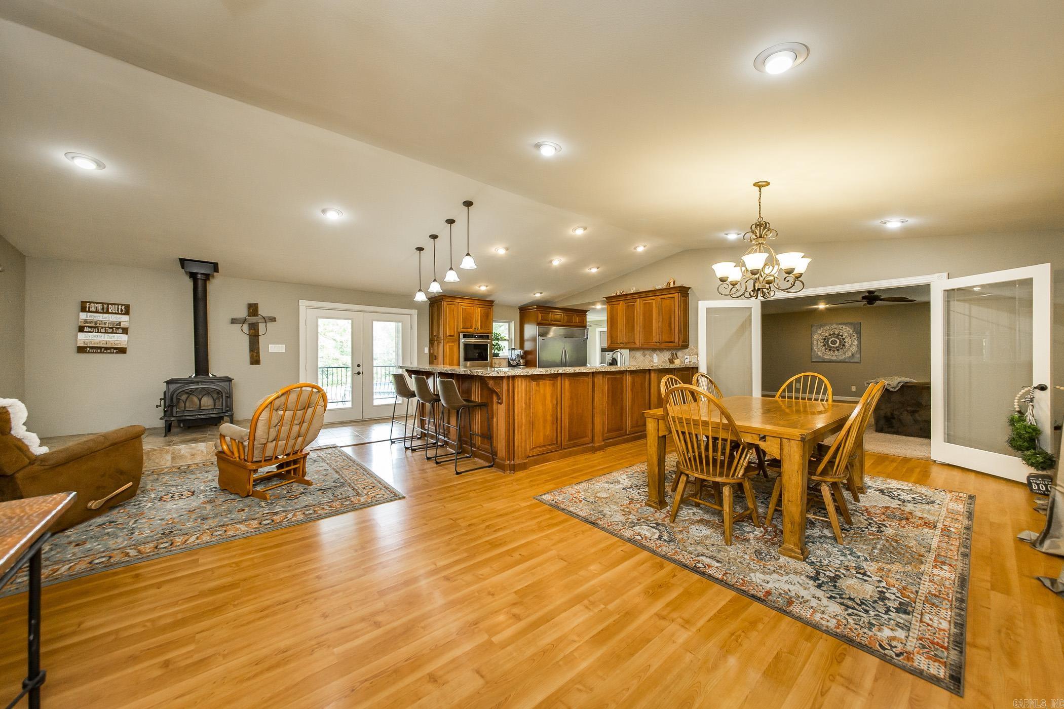 DEER CREEK - Residential