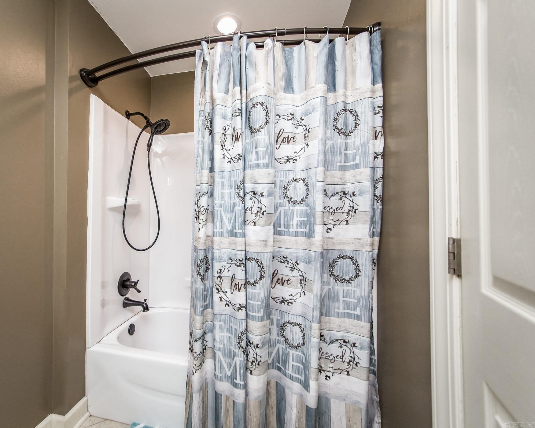 DEER CREEK - Residential