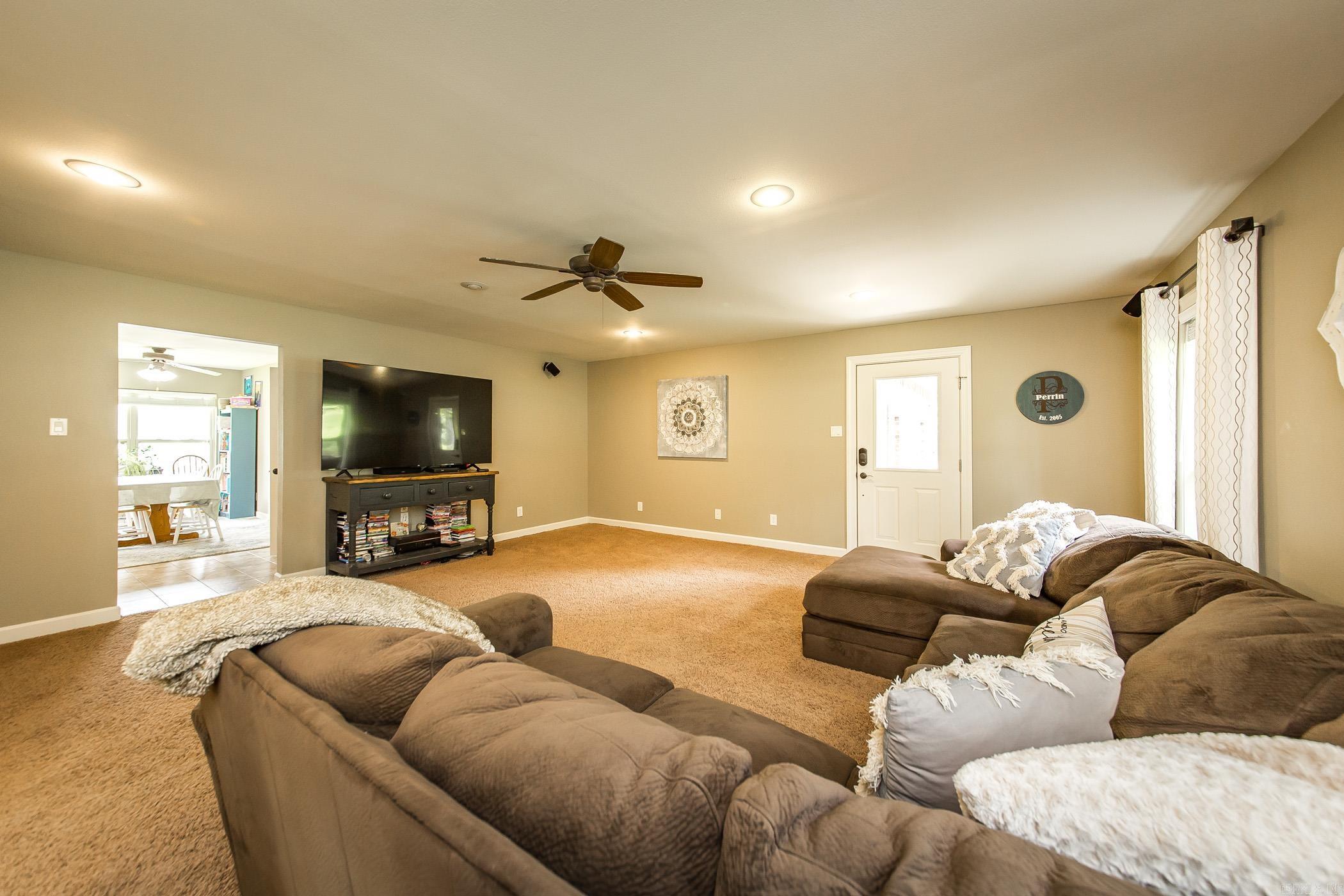 DEER CREEK - Residential