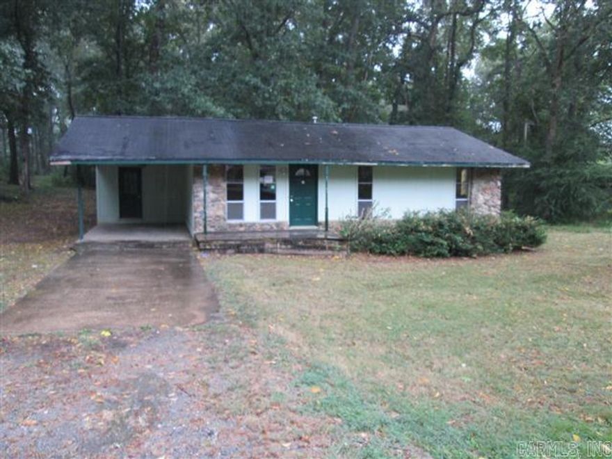 HUD Owned Property: Case 031-345928. HUD Homes are sold As-Is with no representations, warranties or disclosures. Ask your agent for details and submit offers on www.HUDHomeStore.com. Managed by www.MMREM.com. See agents remarks for additional information and check HUDHomeStore.com for property availability. - 3 BR/1BA home in rural area on nice tree shaded and level .75 acre lot with large covered rear deck.  Don't miss your opportunity to own this one!