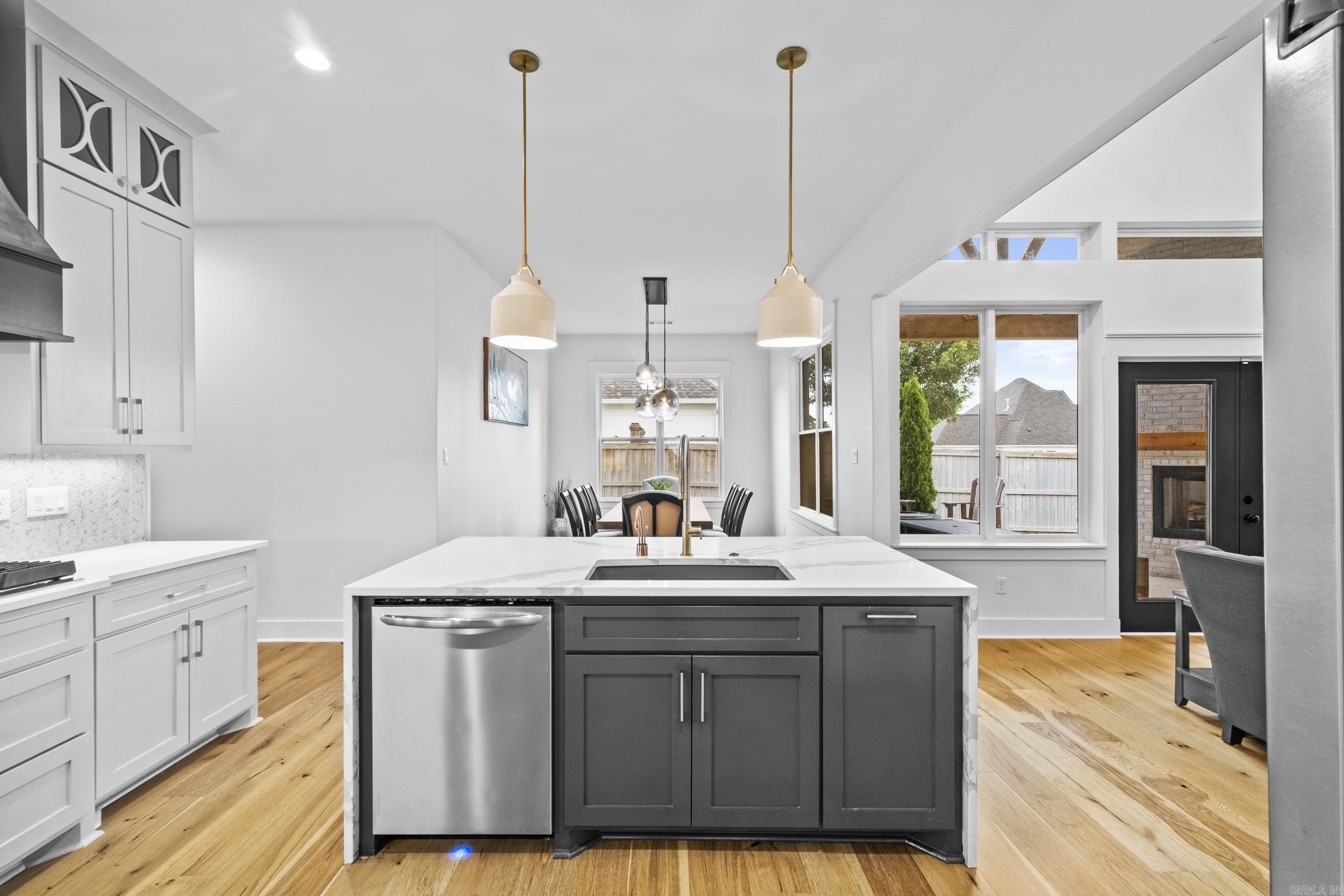 THE POINTE HURRICANE ESTATES - Residential