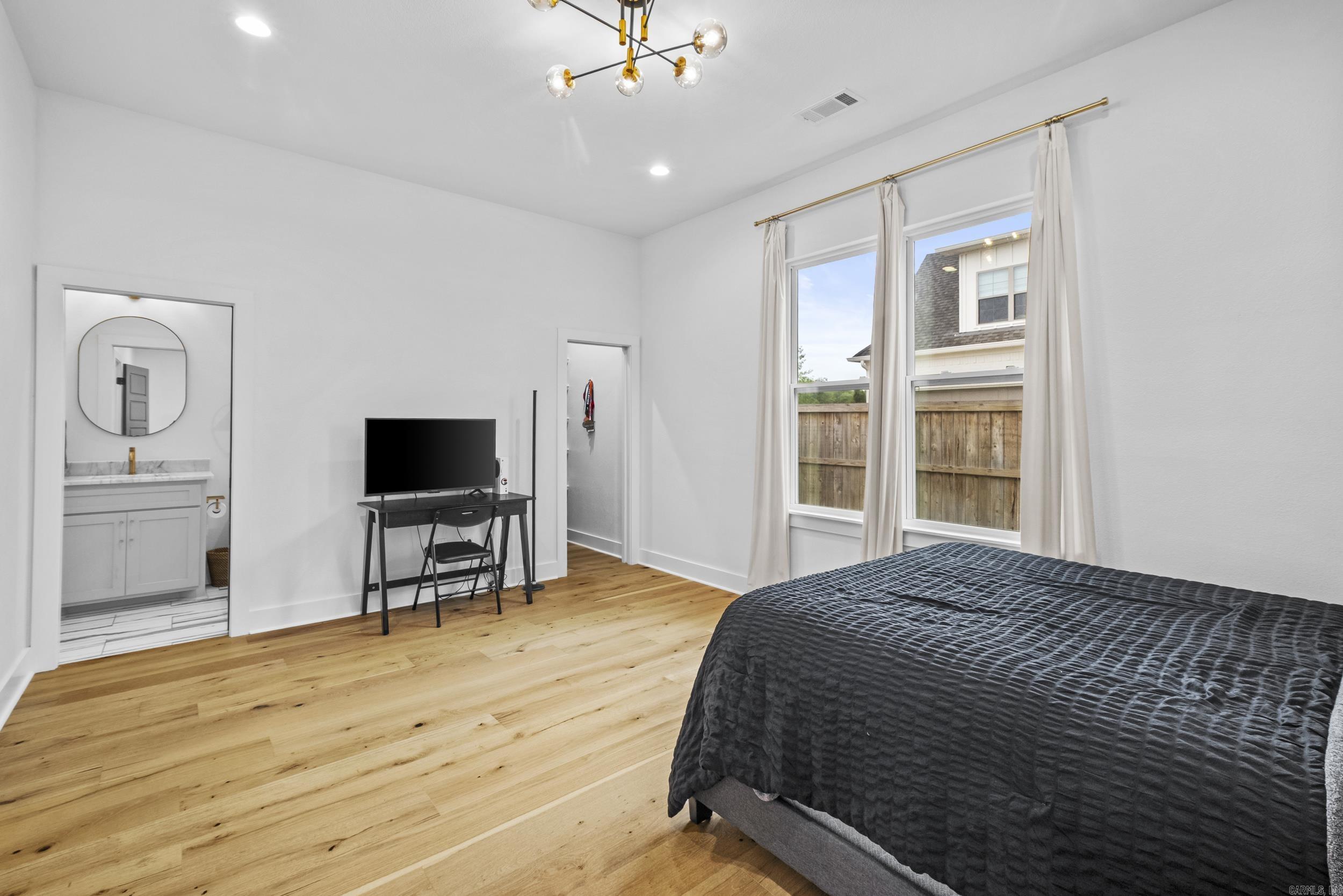 THE POINTE HURRICANE ESTATES - Residential