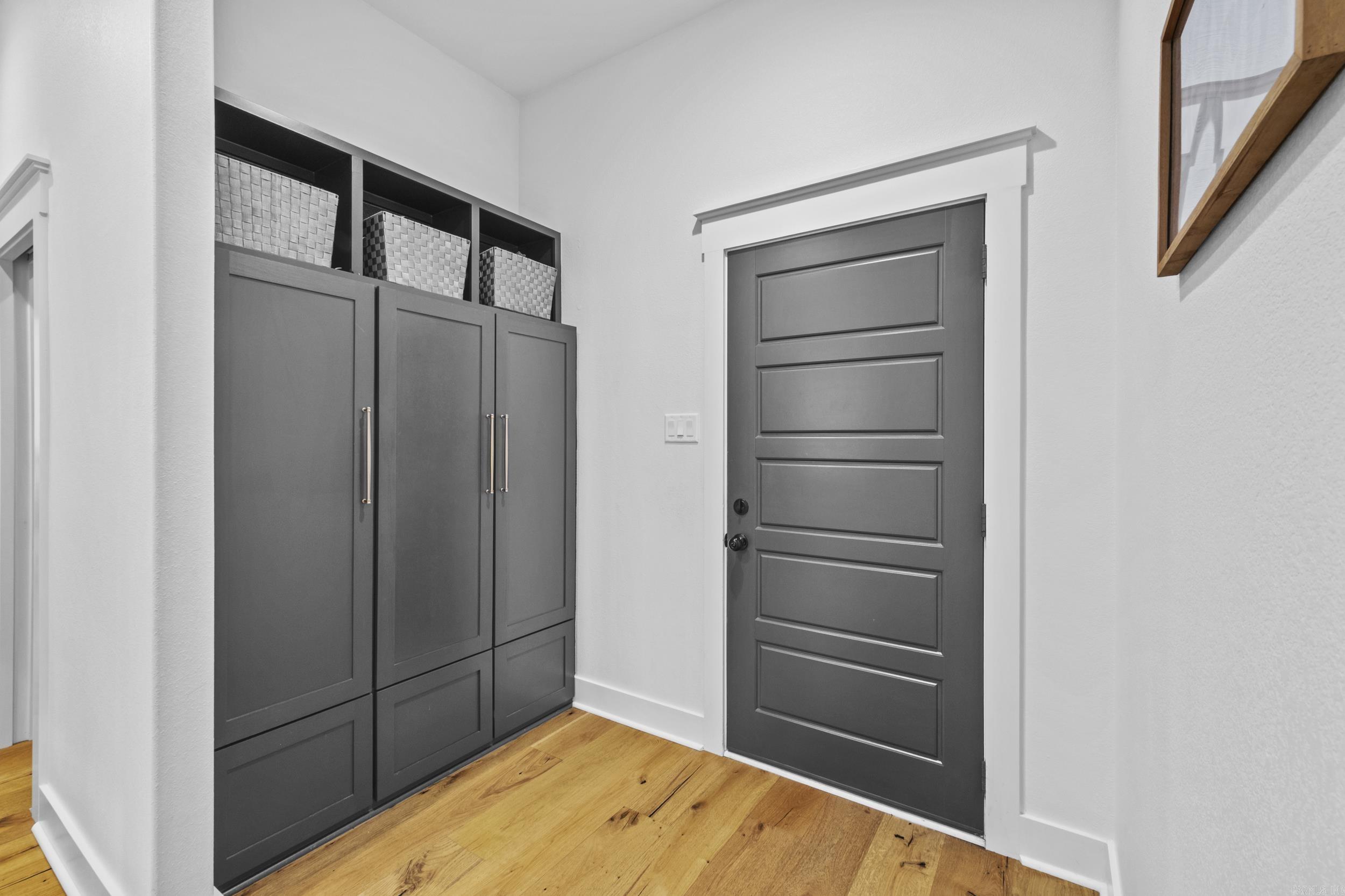 THE POINTE HURRICANE ESTATES - Residential