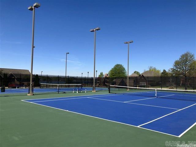 THE POINTE HURRICANE ESTATES - Residential