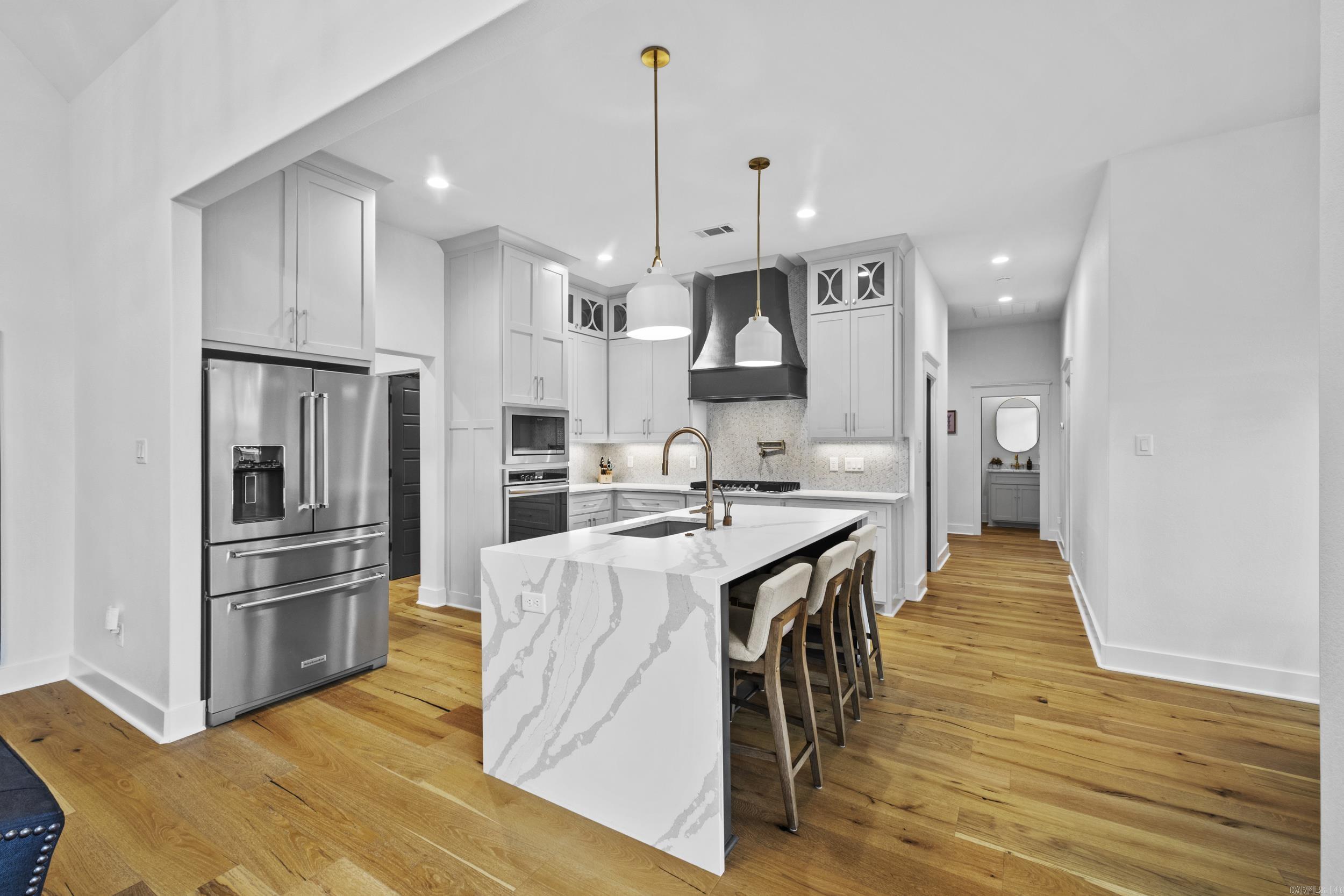 THE POINTE HURRICANE ESTATES - Residential