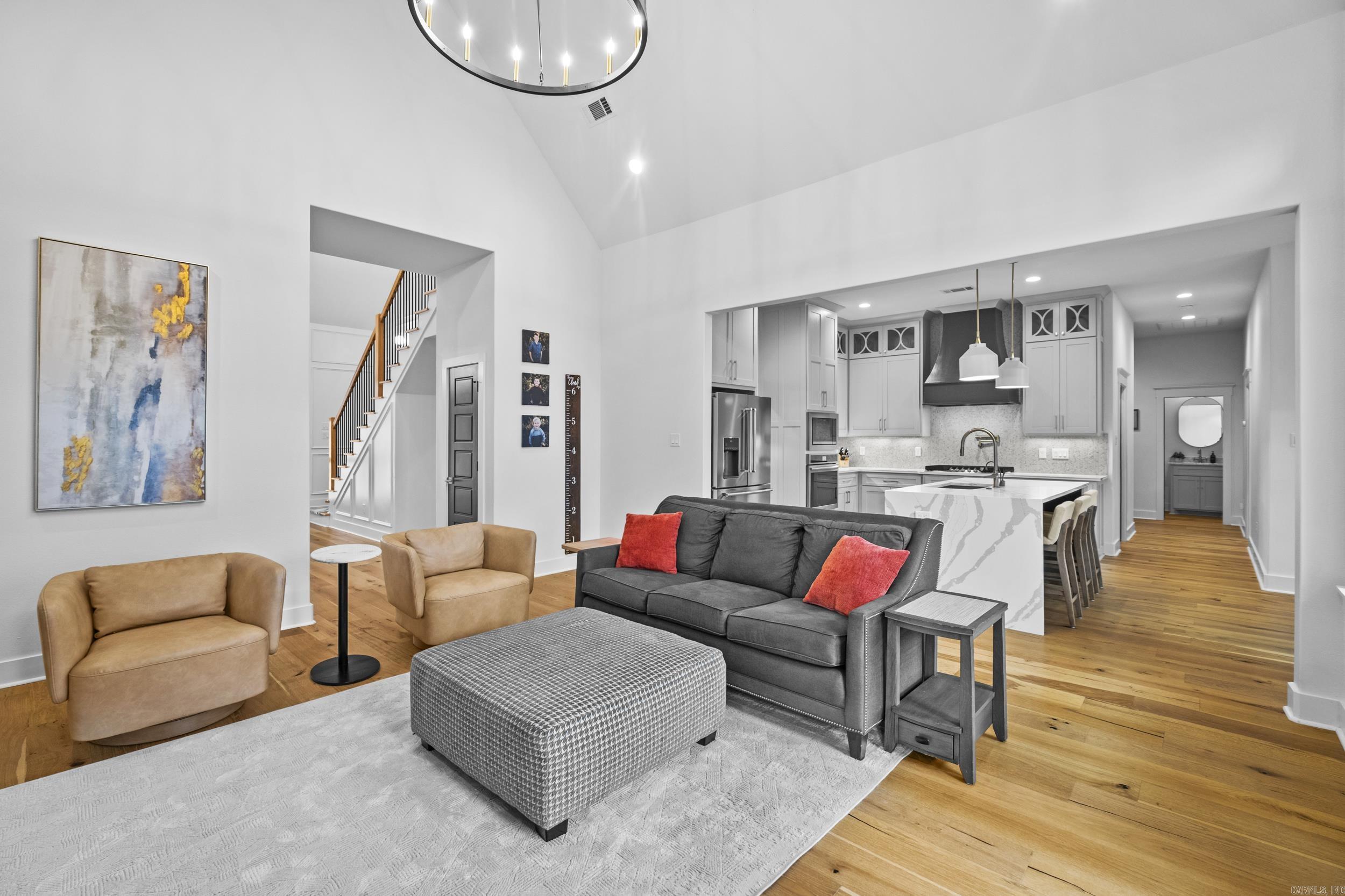 THE POINTE HURRICANE ESTATES - Residential