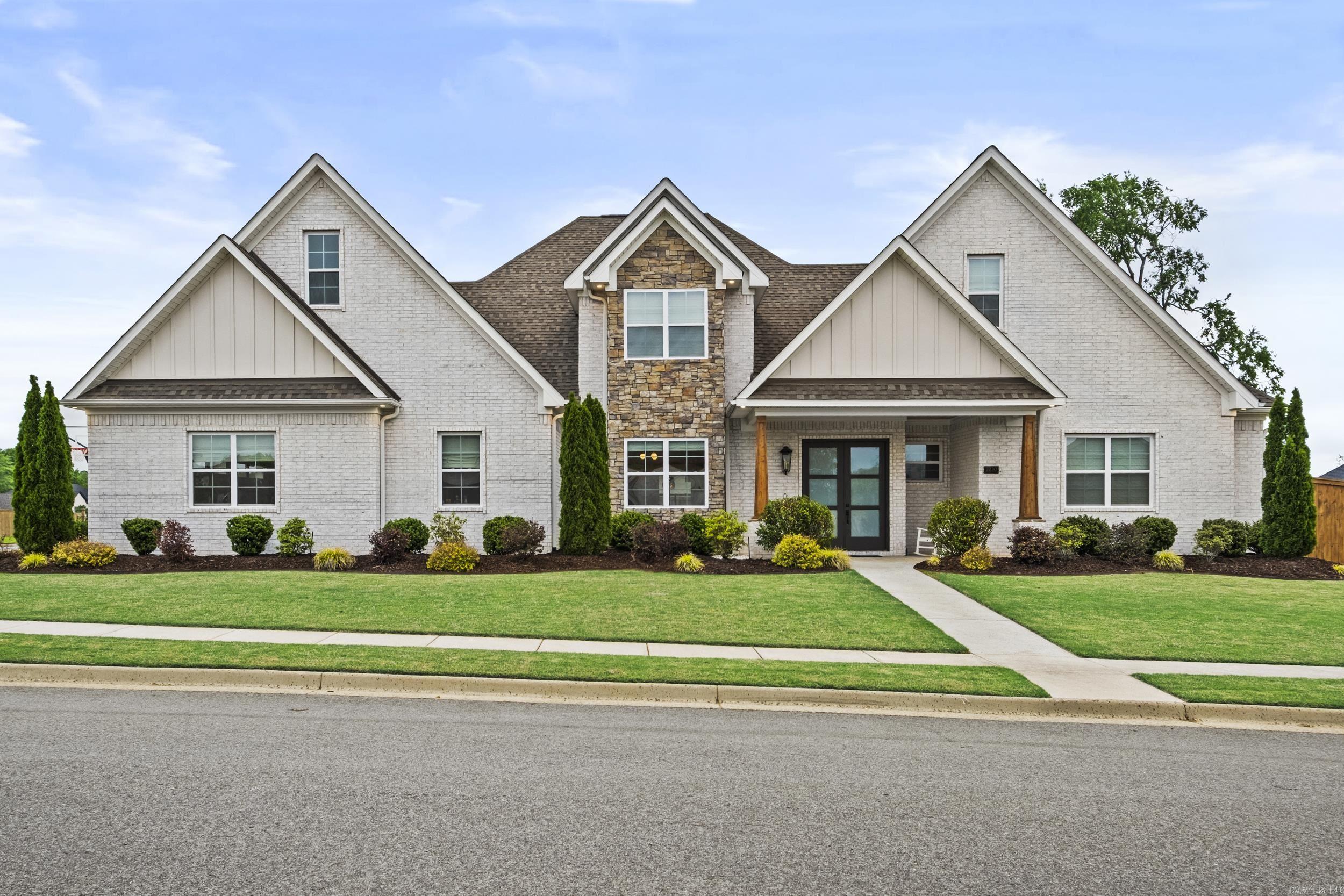 THE POINTE HURRICANE ESTATES - Residential