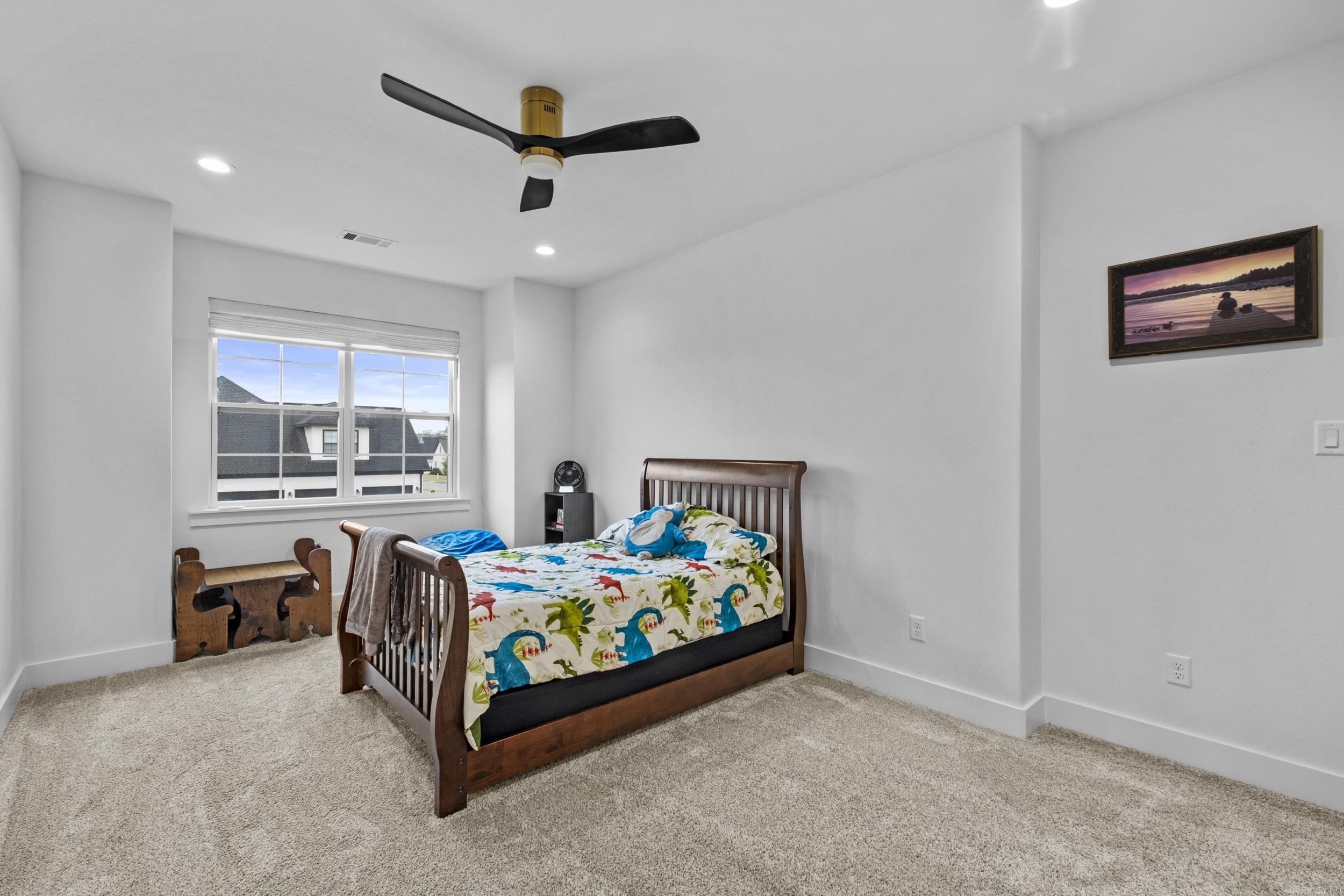 THE POINTE HURRICANE ESTATES - Residential