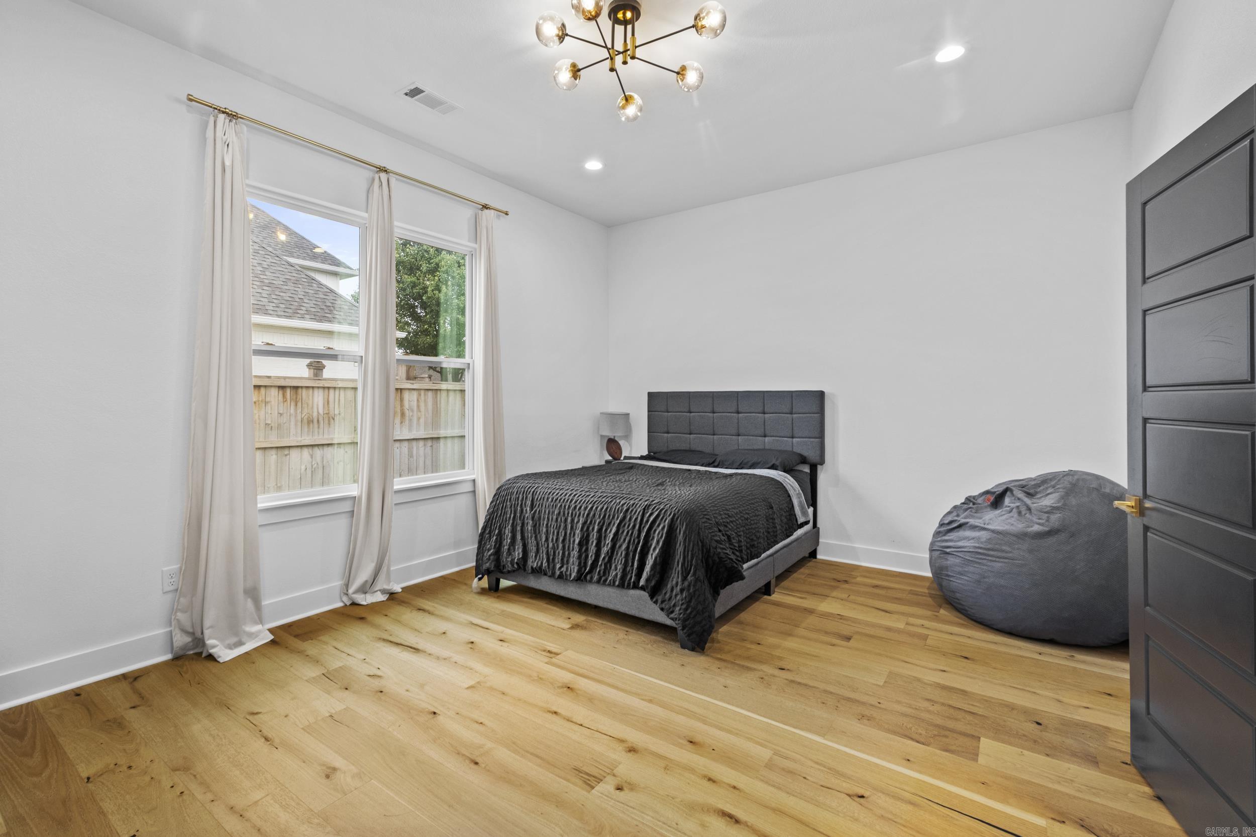 THE POINTE HURRICANE ESTATES - Residential