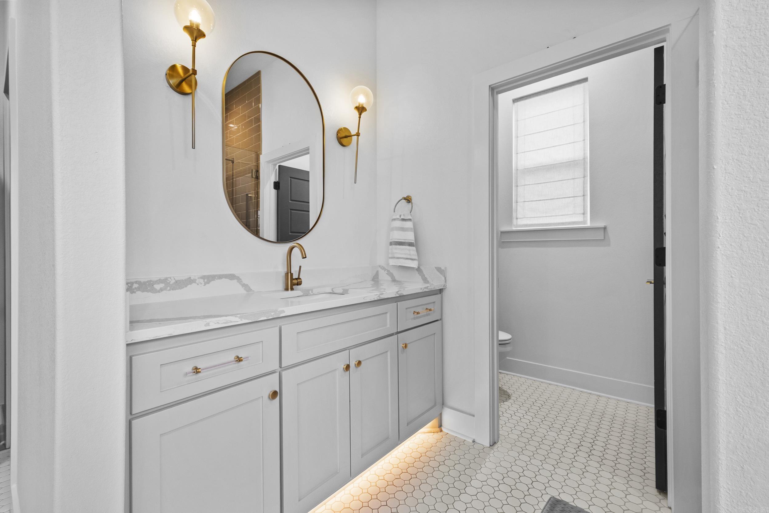 THE POINTE HURRICANE ESTATES - Residential