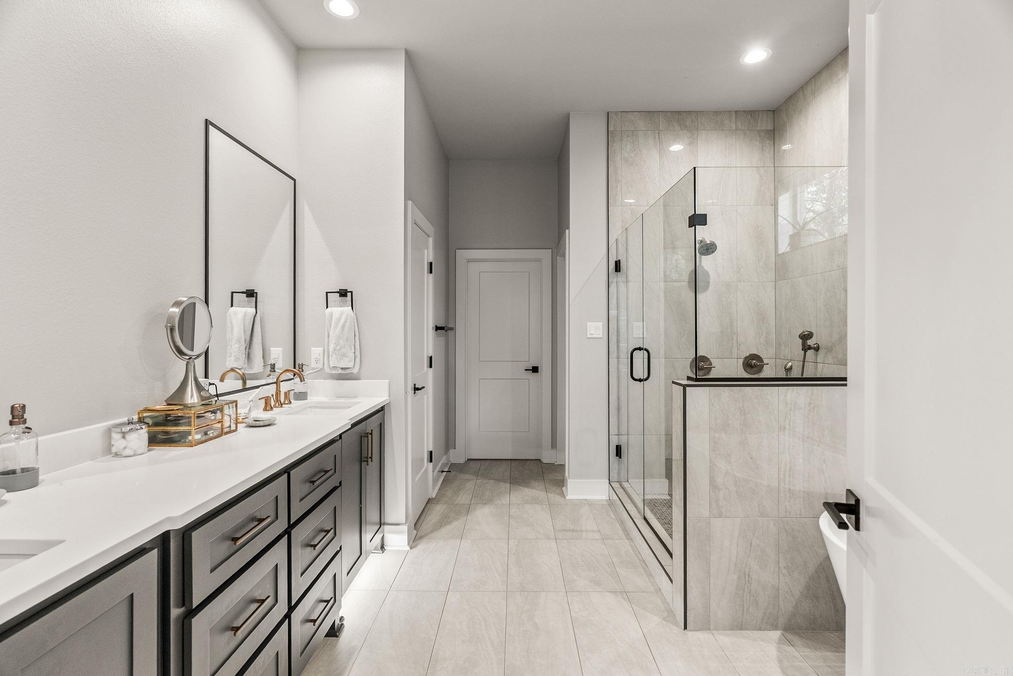 CAMMACK WOODS - Residential