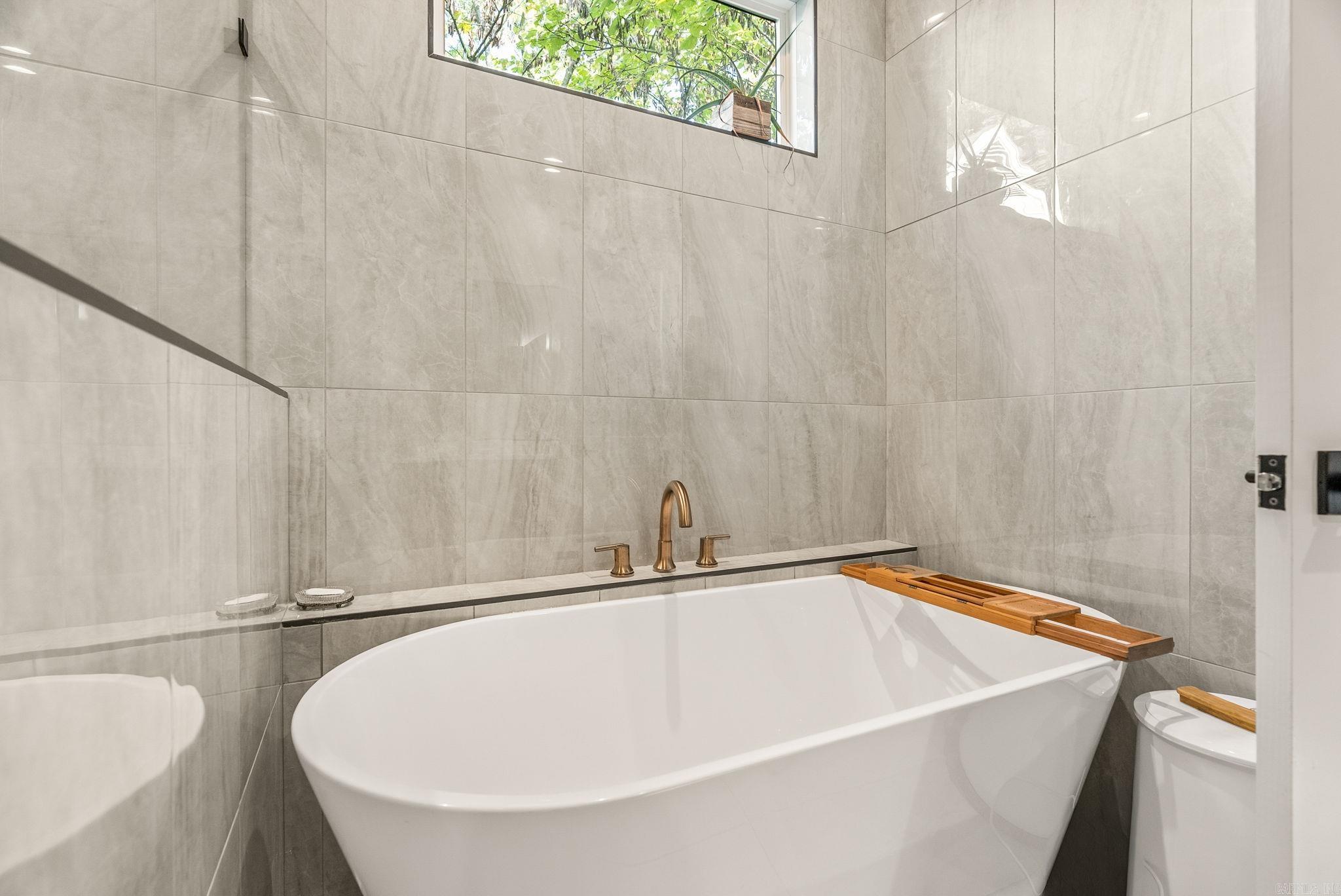 CAMMACK WOODS - Residential