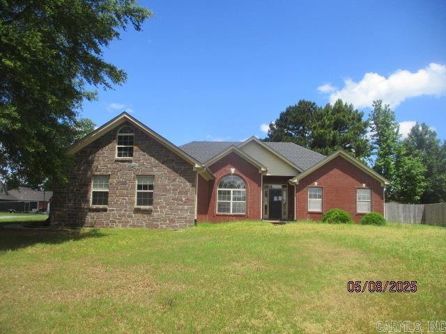 Located inside the Cabot city limits features this 3br/2ba brick/frame combo home with enclosed double garage. Home has a split floor plan the primary bedroom has its own in-suite bathroom. the patio and fenced backyard are nice bonuses. The following flood zone information has been obtained for the property. Flood Zone Designation: X. Seller does not pay customary closing costs: including title policy, escrow fees, survey or transfer fees. Proof of funds required on cash transactions Lender Pre-Approval letter for financed offers dated within last 30 days). Seller is Secretary of Veterans Affairs. This property may qualify for Seller Financing (Vendee). Property sold As Is.