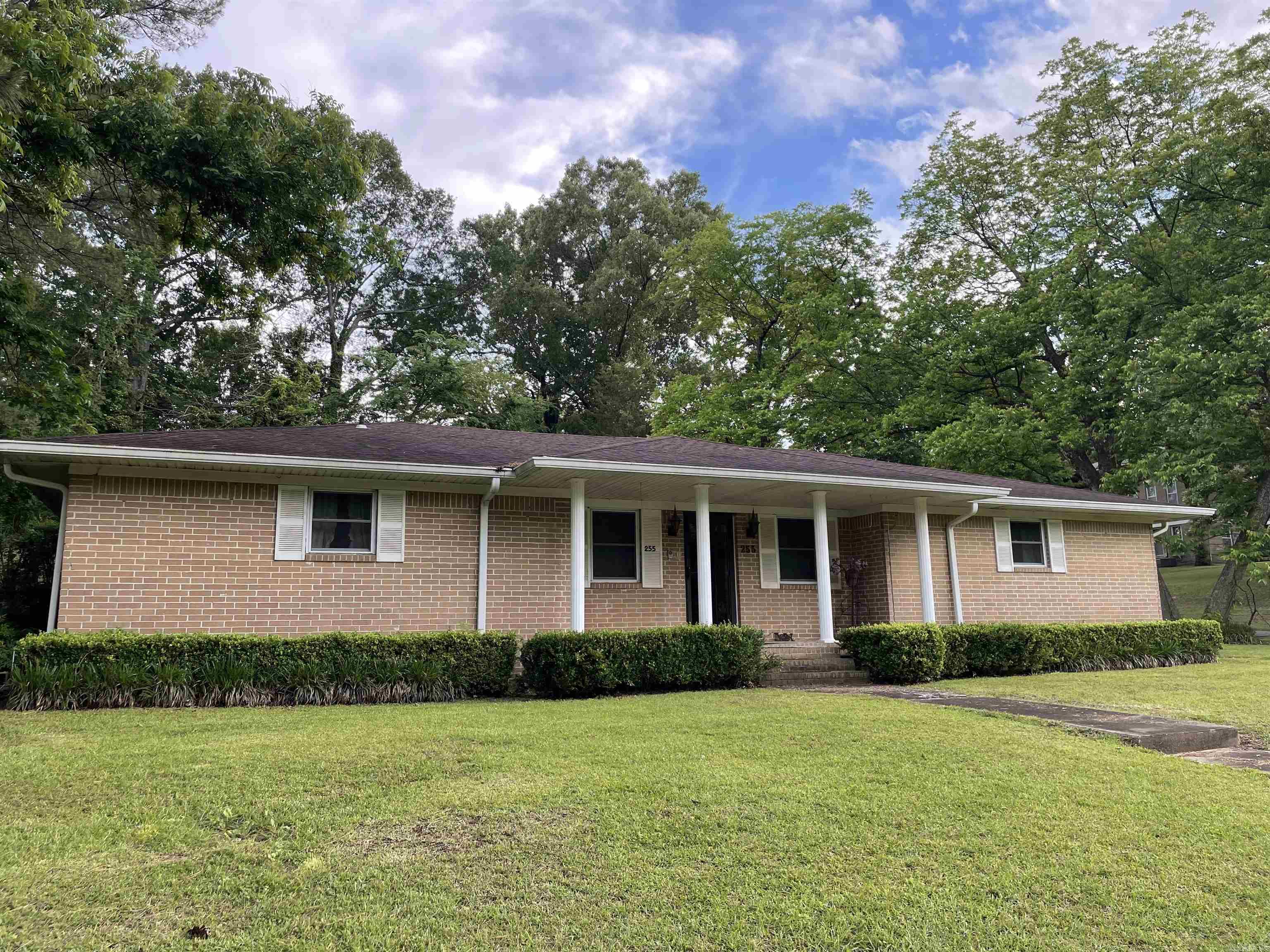 WILLIAMS - Residential