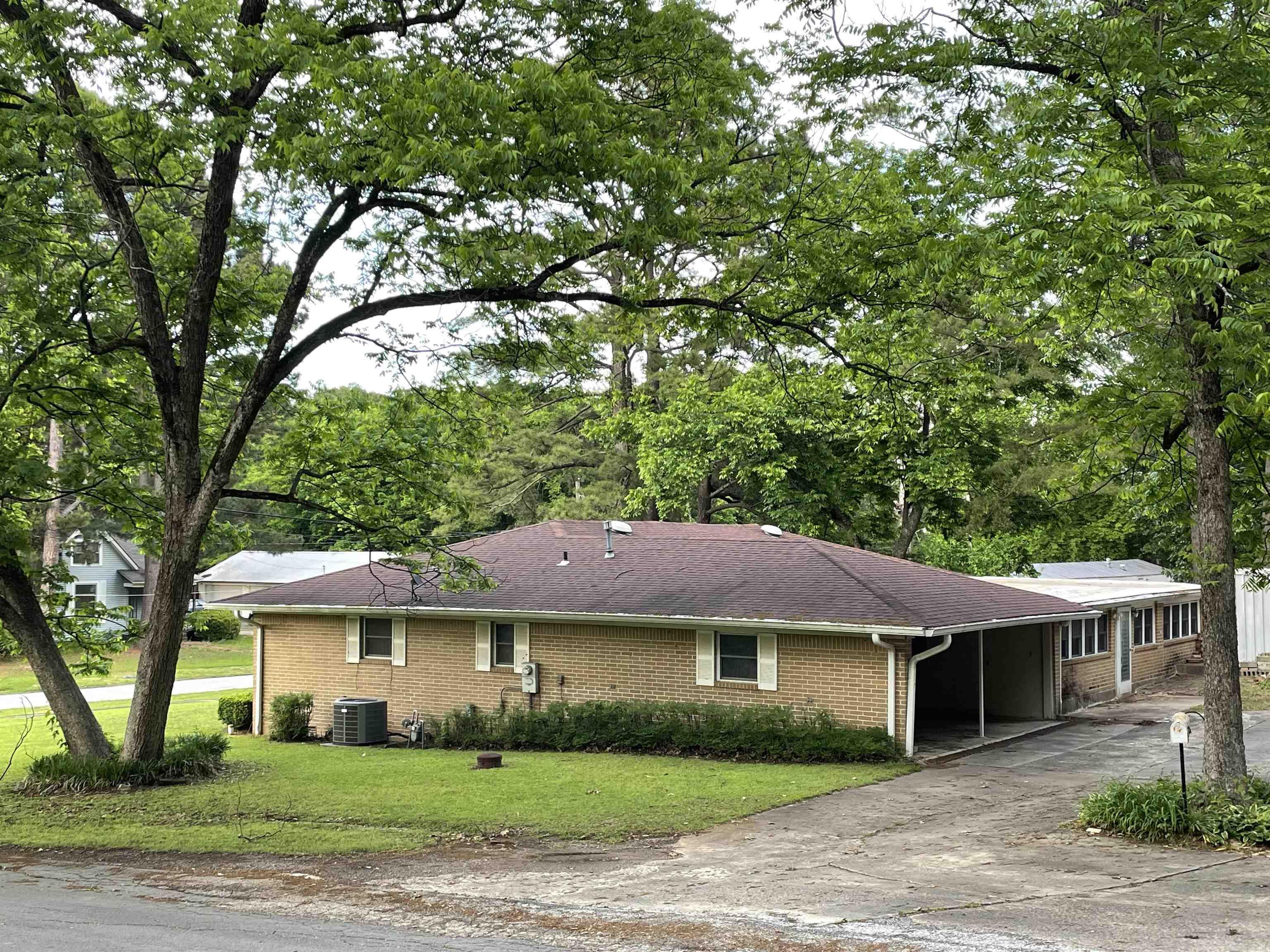 WILLIAMS - Residential