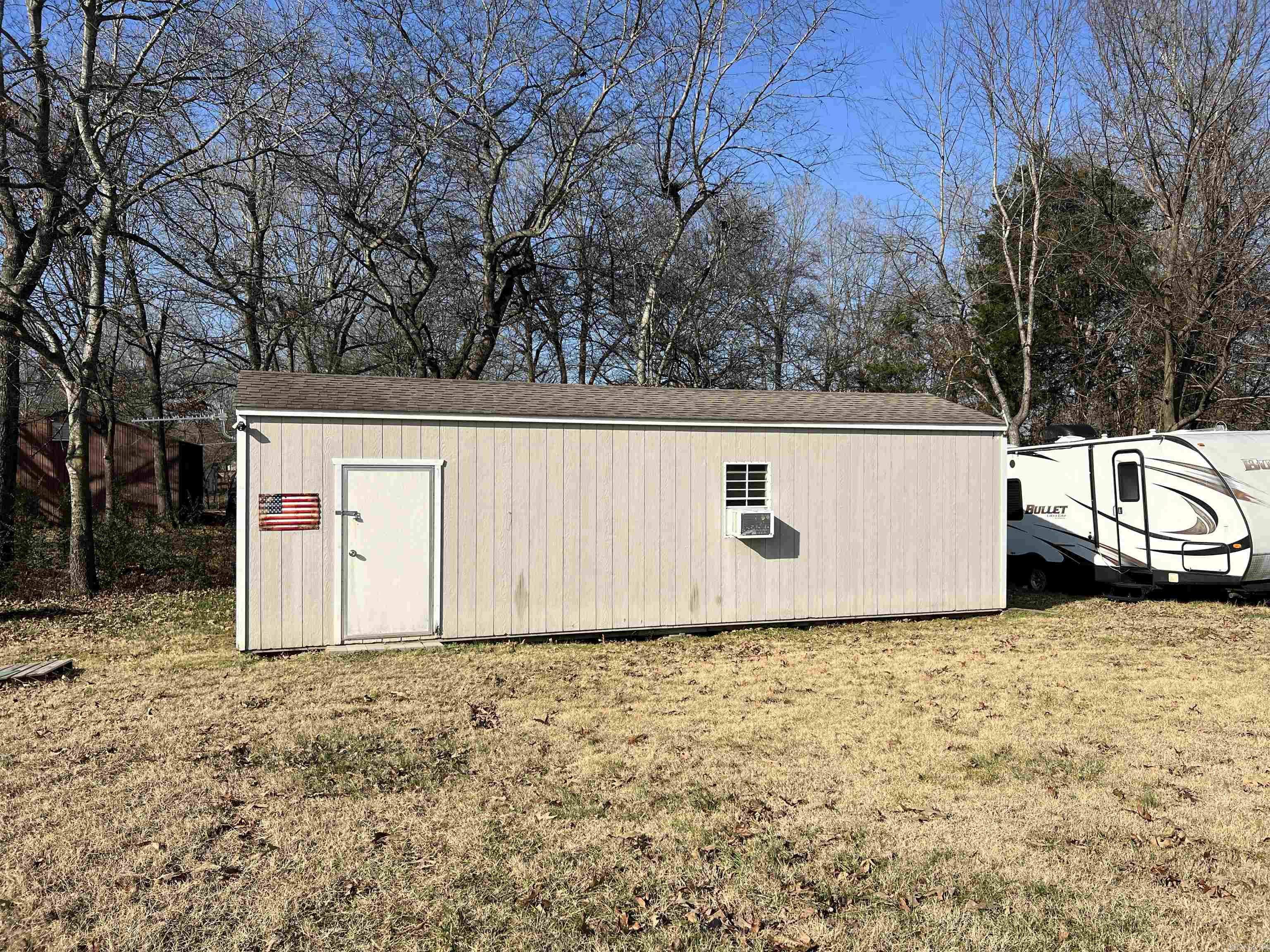 COUNTRY MEADOWS - Residential