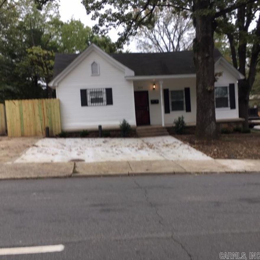 Like new condition. Completely updated with a new kitchen, bathroom, tile, granite counter tops, flooring, painting,windows, blinds, stainless steel appliances, light fixtures and flooring. Must see to to appreciate the quality of this update.