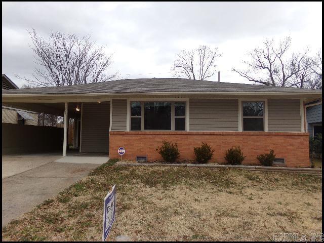 *NORTH LITTLE ROCK* CUTE HOME IN PARK HILL!! This 3 Bedroom And 2 Bath Home Features Over 1200 Sqft! Electric Range, Refrigerator (As-Is), And Dishwasher Provided In Kitchen! Washer/Dryer Hookups! Carport For Parking! Central Heat And Air! Fenced In Backyard! AVAILABLE MID AUGUST 2025!!! <a href='https://raineyrealty.com/virtualtour.php?r=sBtxHr'> Click here for a 360° Virtual Tour</a>