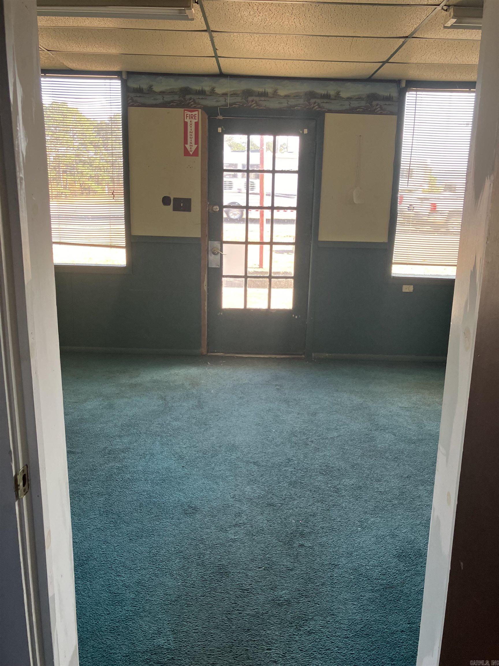 Mena - Commercial Sale