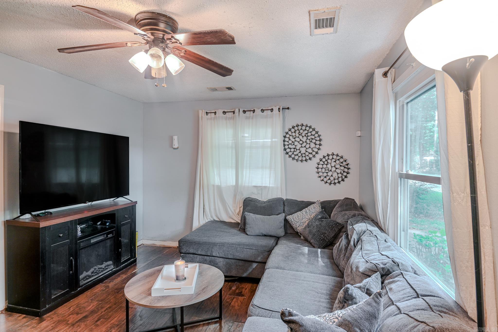 FOREST HILLS - Residential