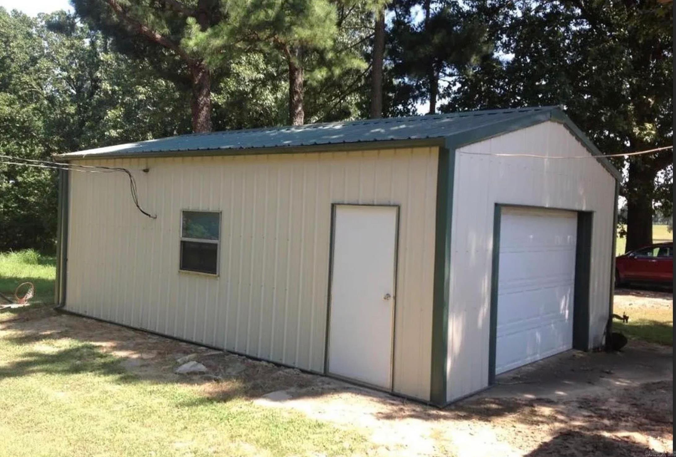 LAWRENCE - Residential