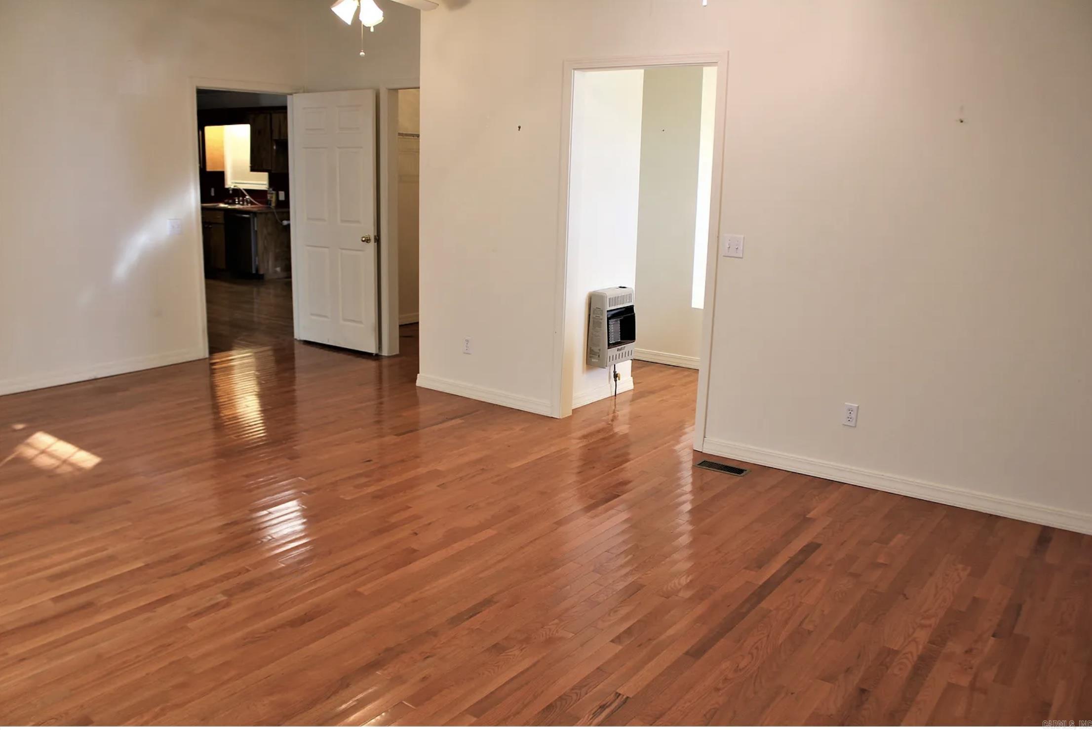 LAWRENCE - Residential