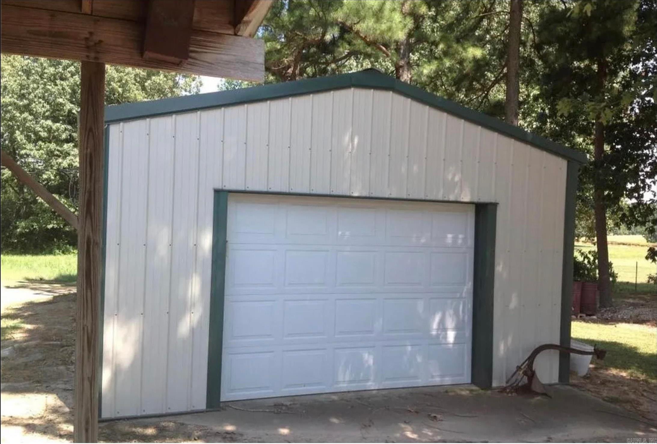 LAWRENCE - Residential