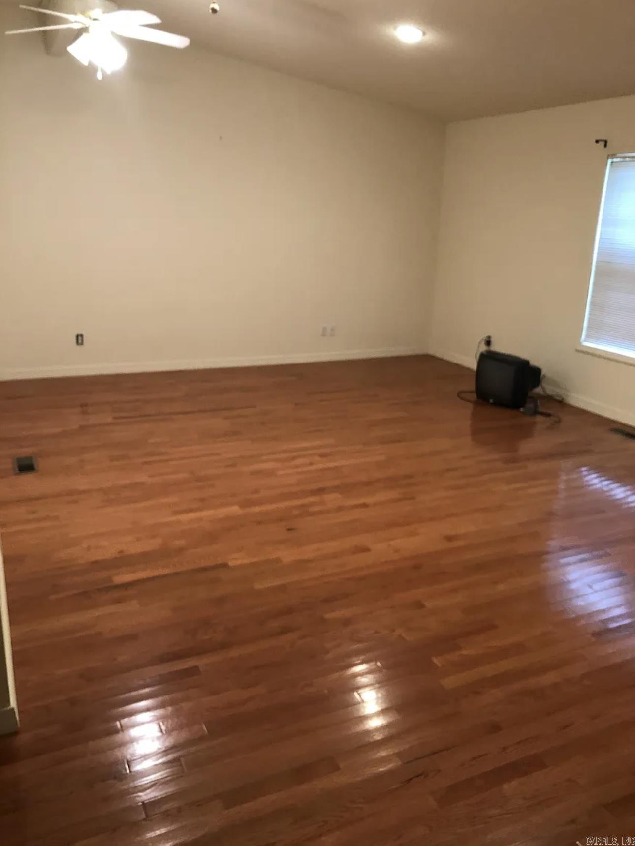 LAWRENCE - Residential