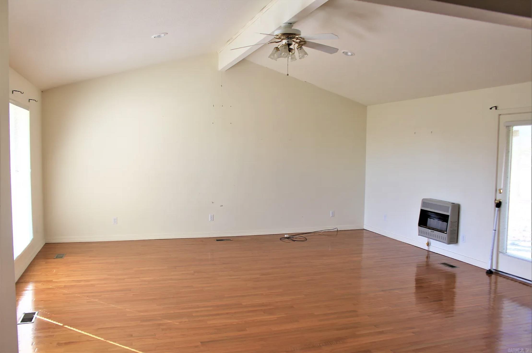 LAWRENCE - Residential