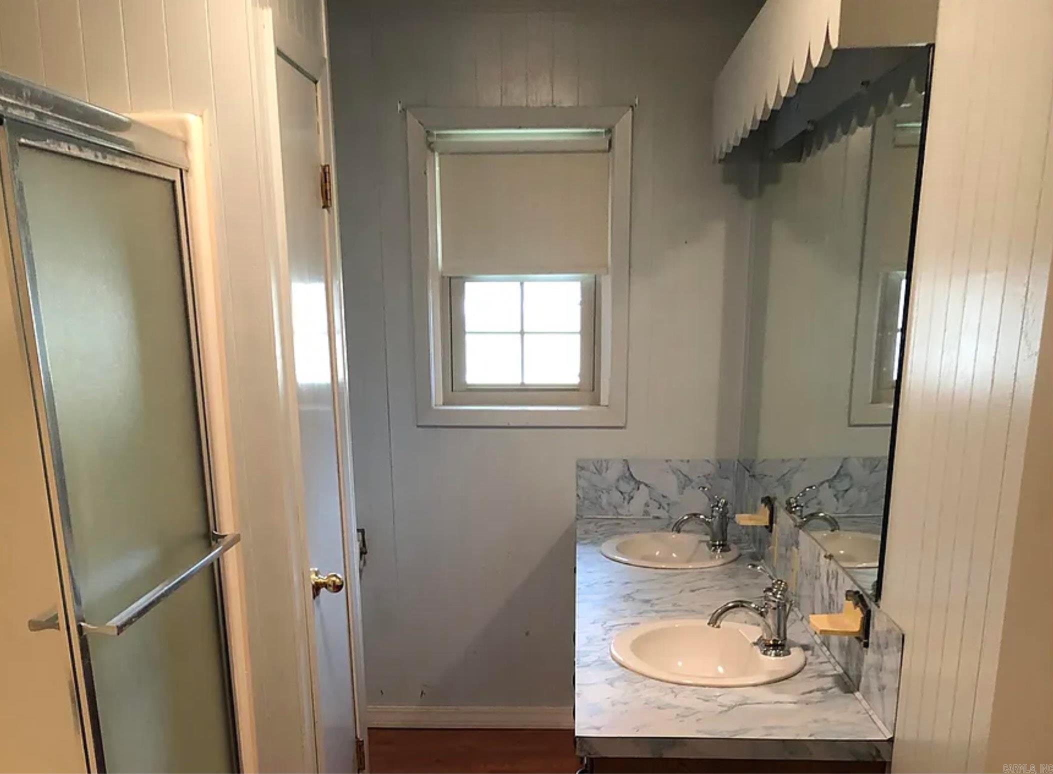 LAWRENCE - Residential