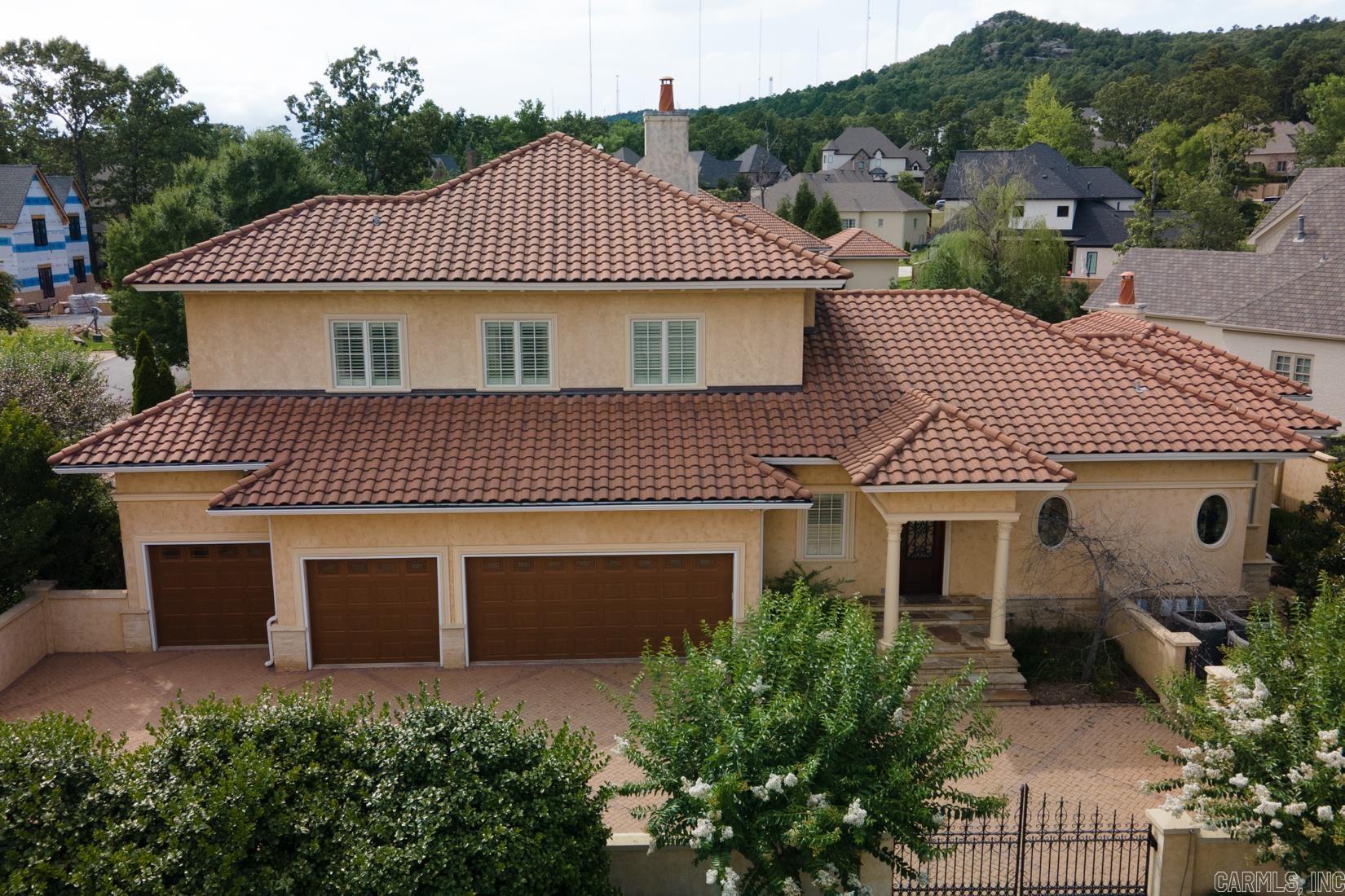 CHENAL VALLEY DEAUVILLE PLACE - Residential