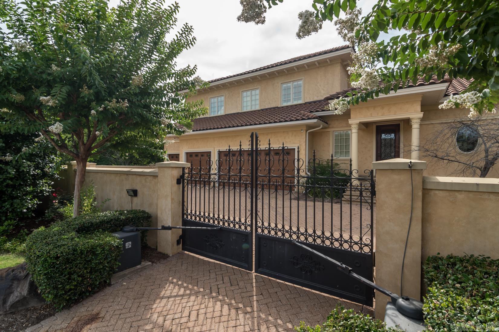 CHENAL VALLEY DEAUVILLE PLACE - Residential