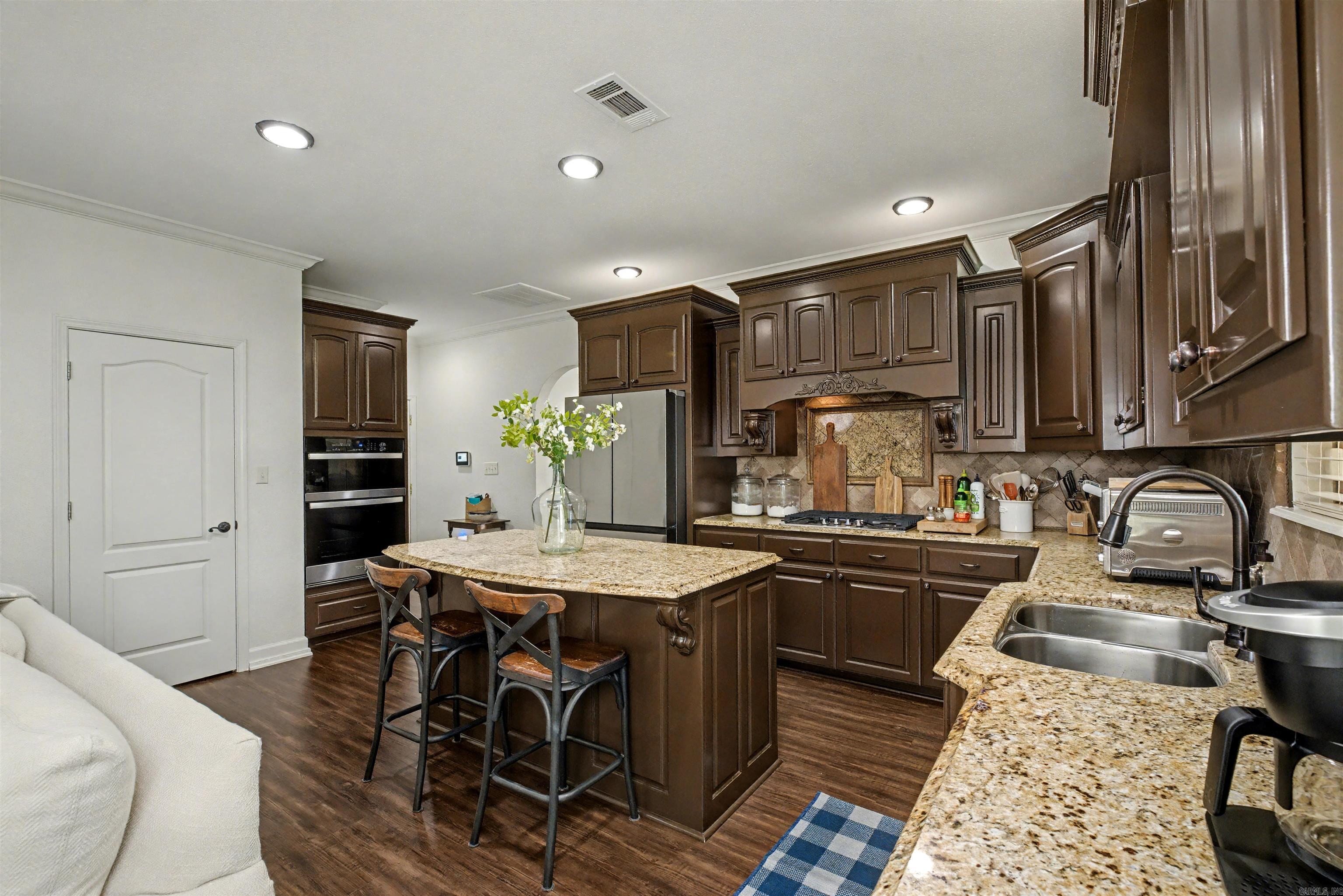 HOMESTEAD - Residential