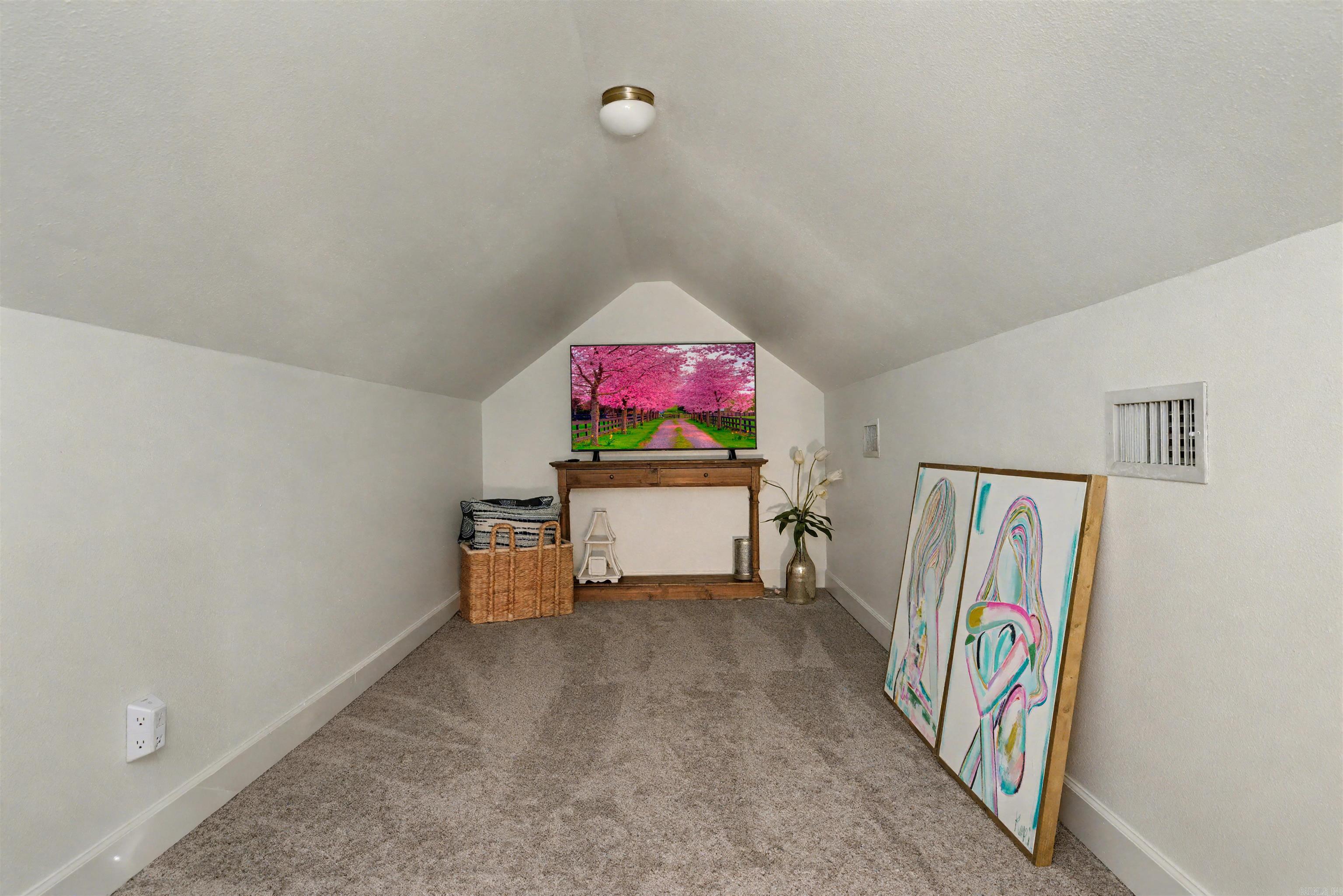 HOMESTEAD - Residential