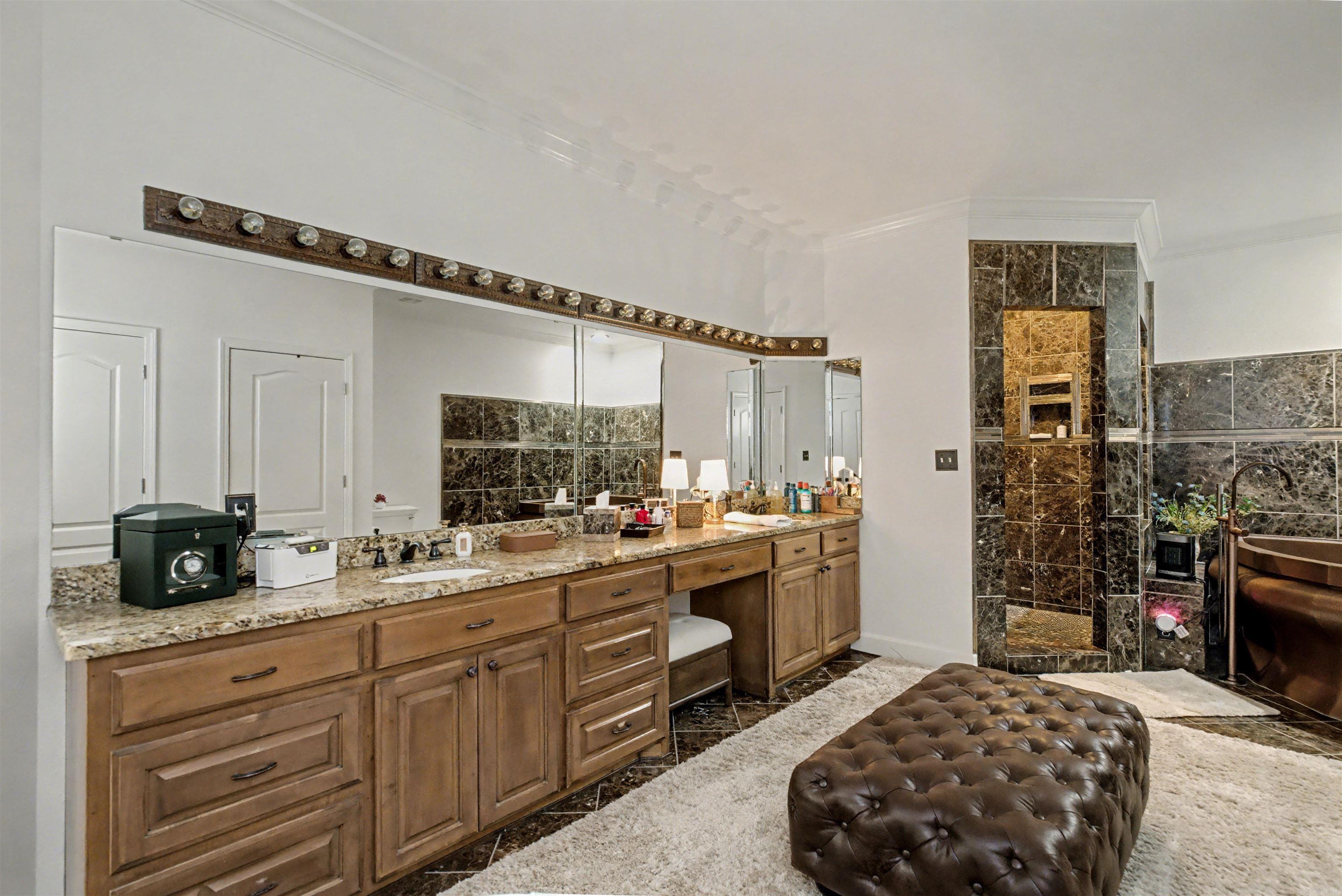 HOMESTEAD - Residential