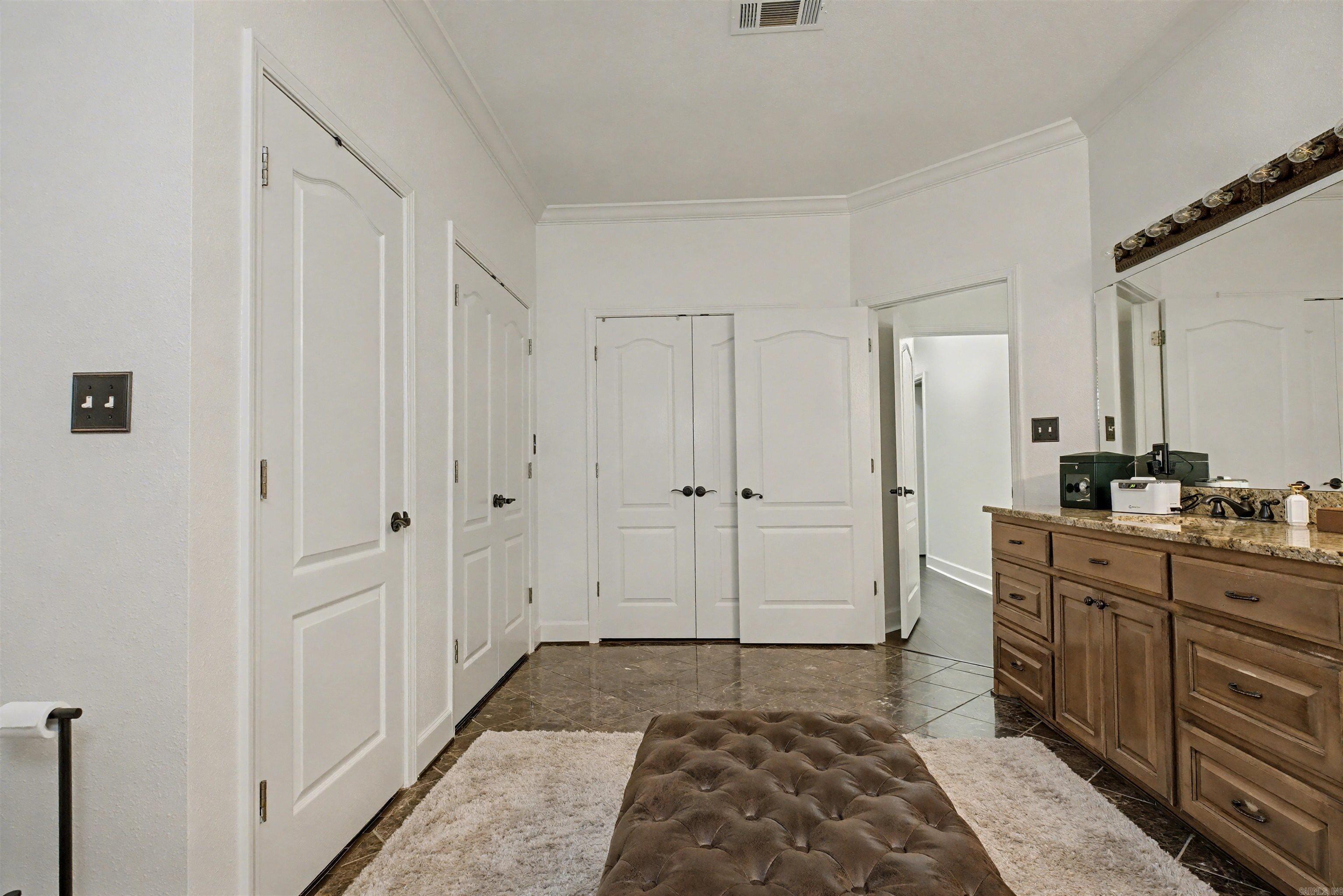 HOMESTEAD - Residential