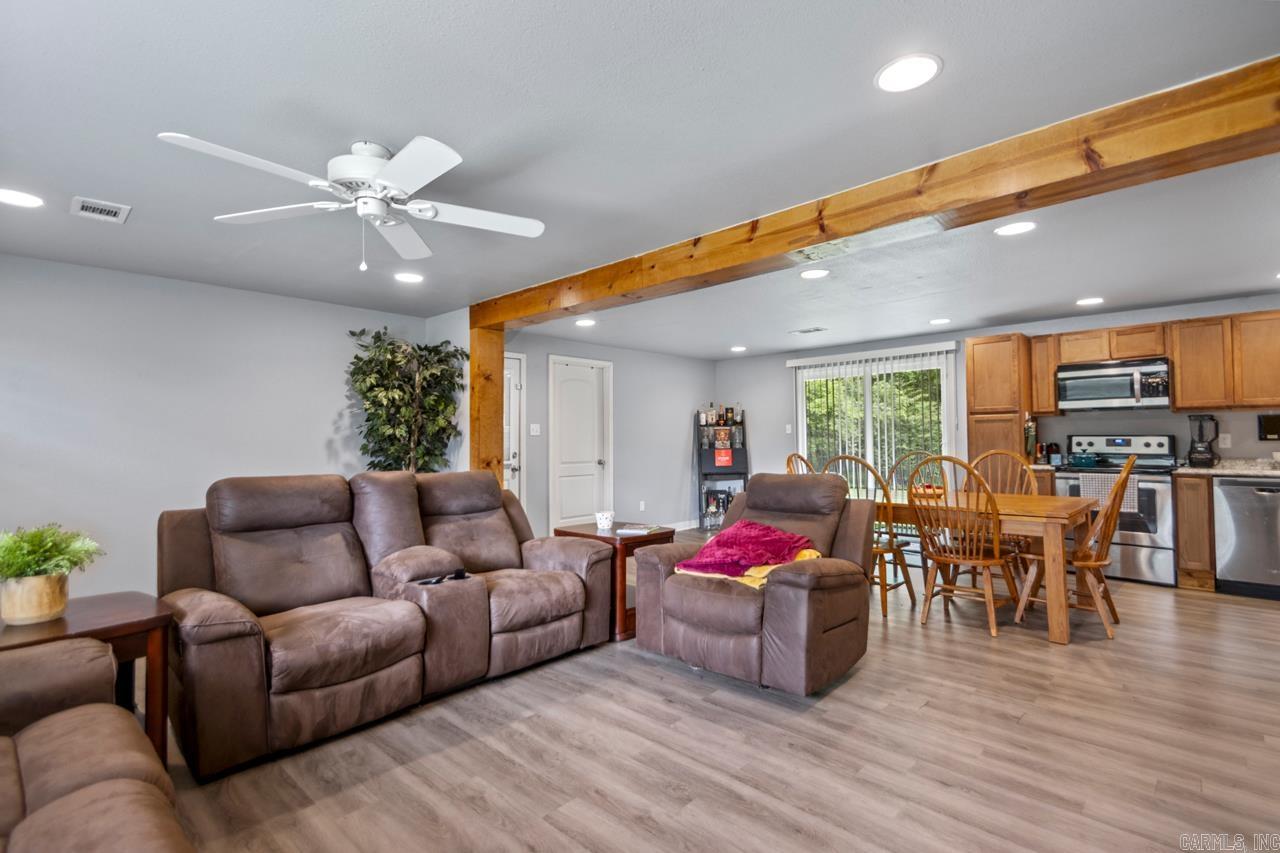 SHERWOOD ESTATES - Residential