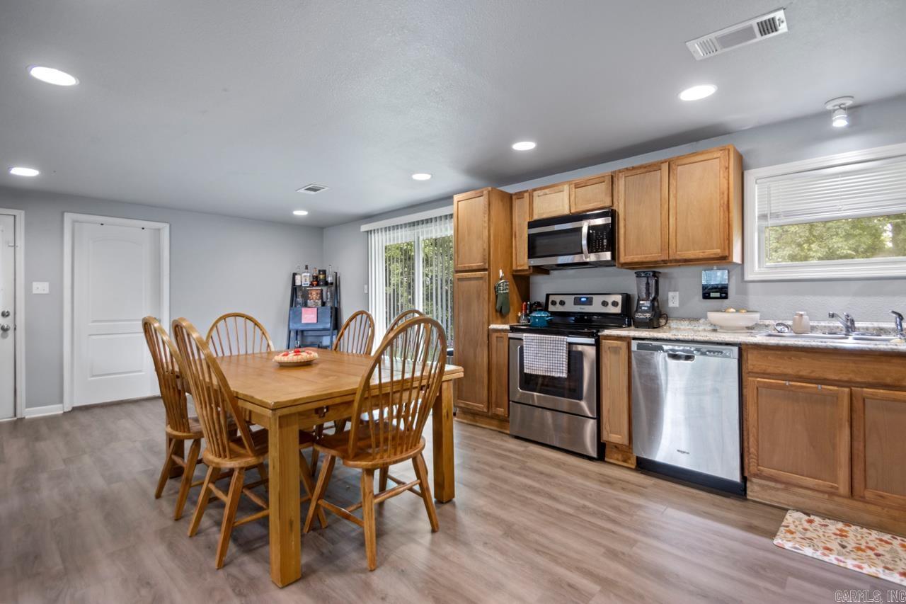 SHERWOOD ESTATES - Residential