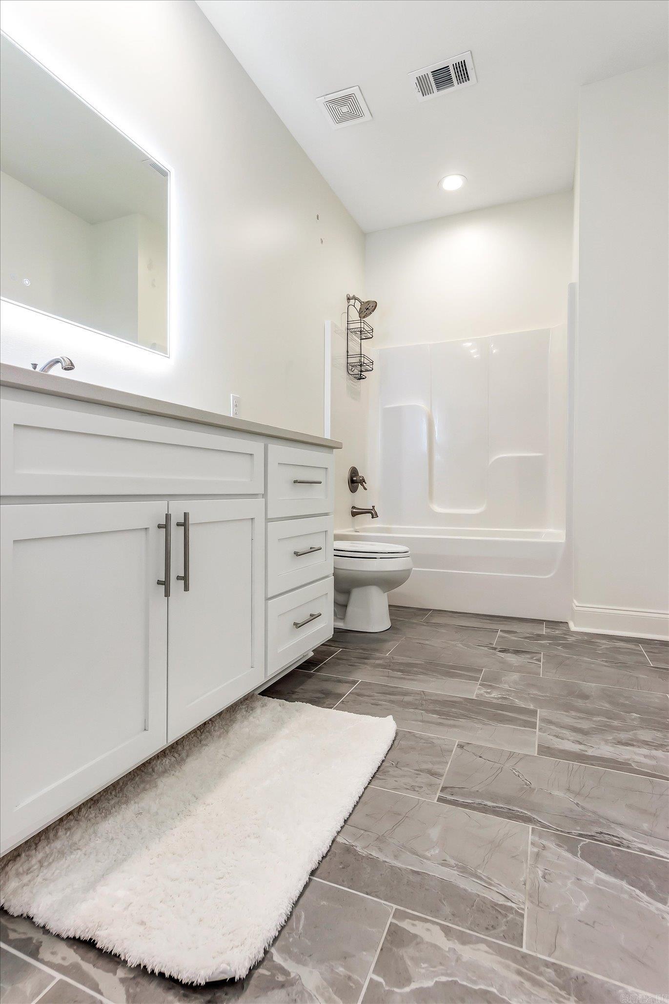 VALLEY VIEW MANOR - Residential