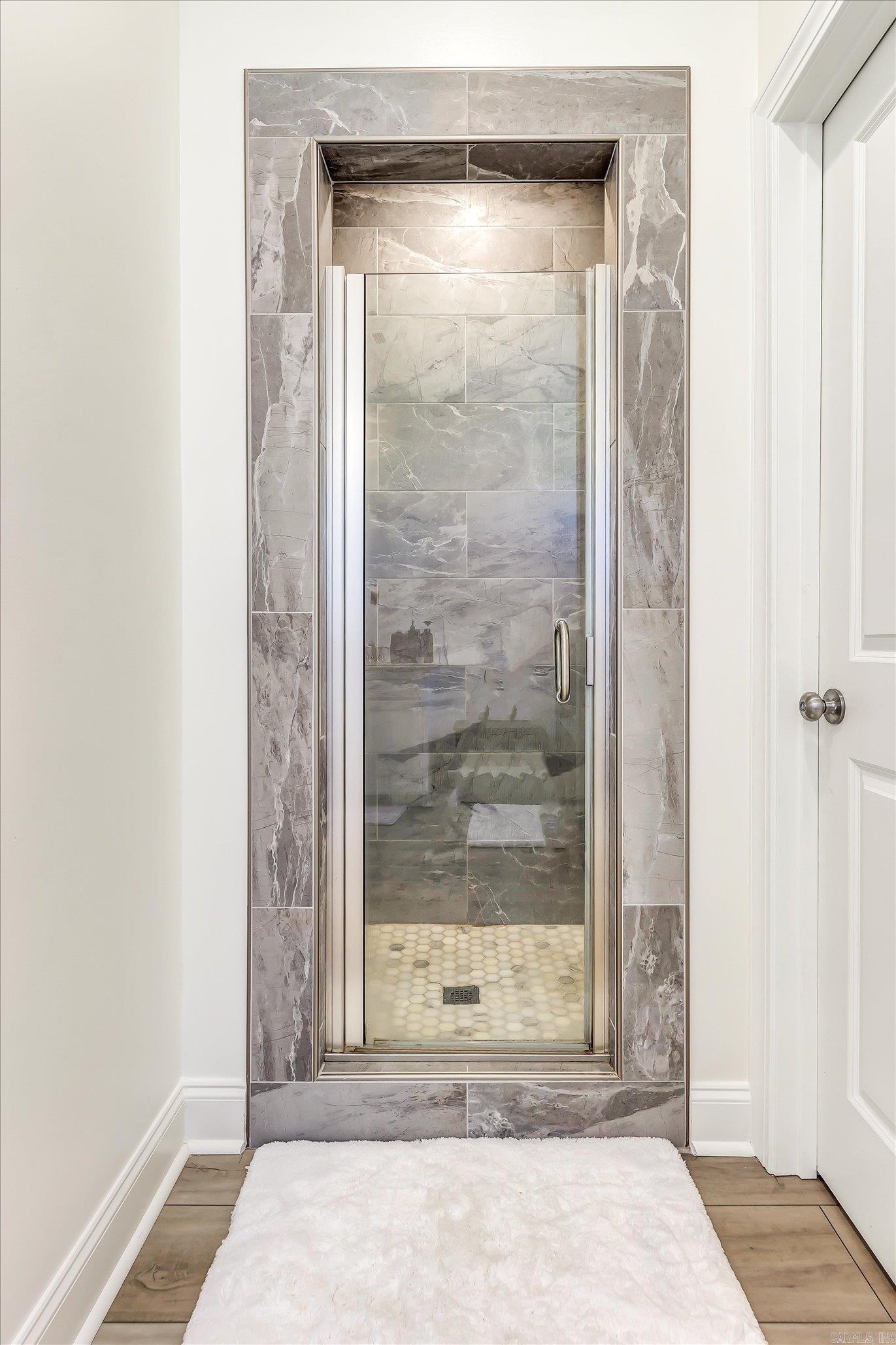 VALLEY VIEW MANOR - Residential