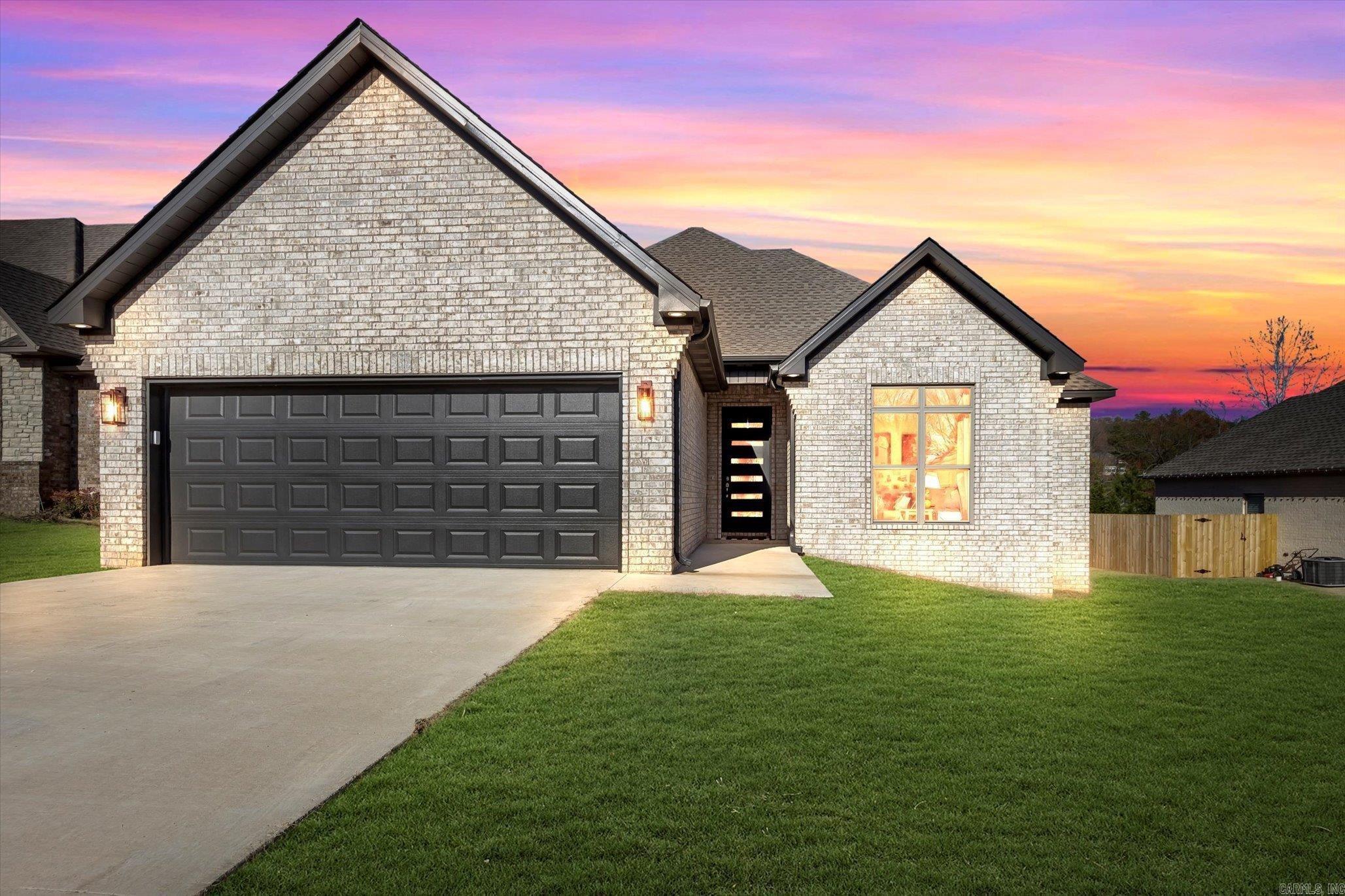 VALLEY VIEW MANOR - Residential