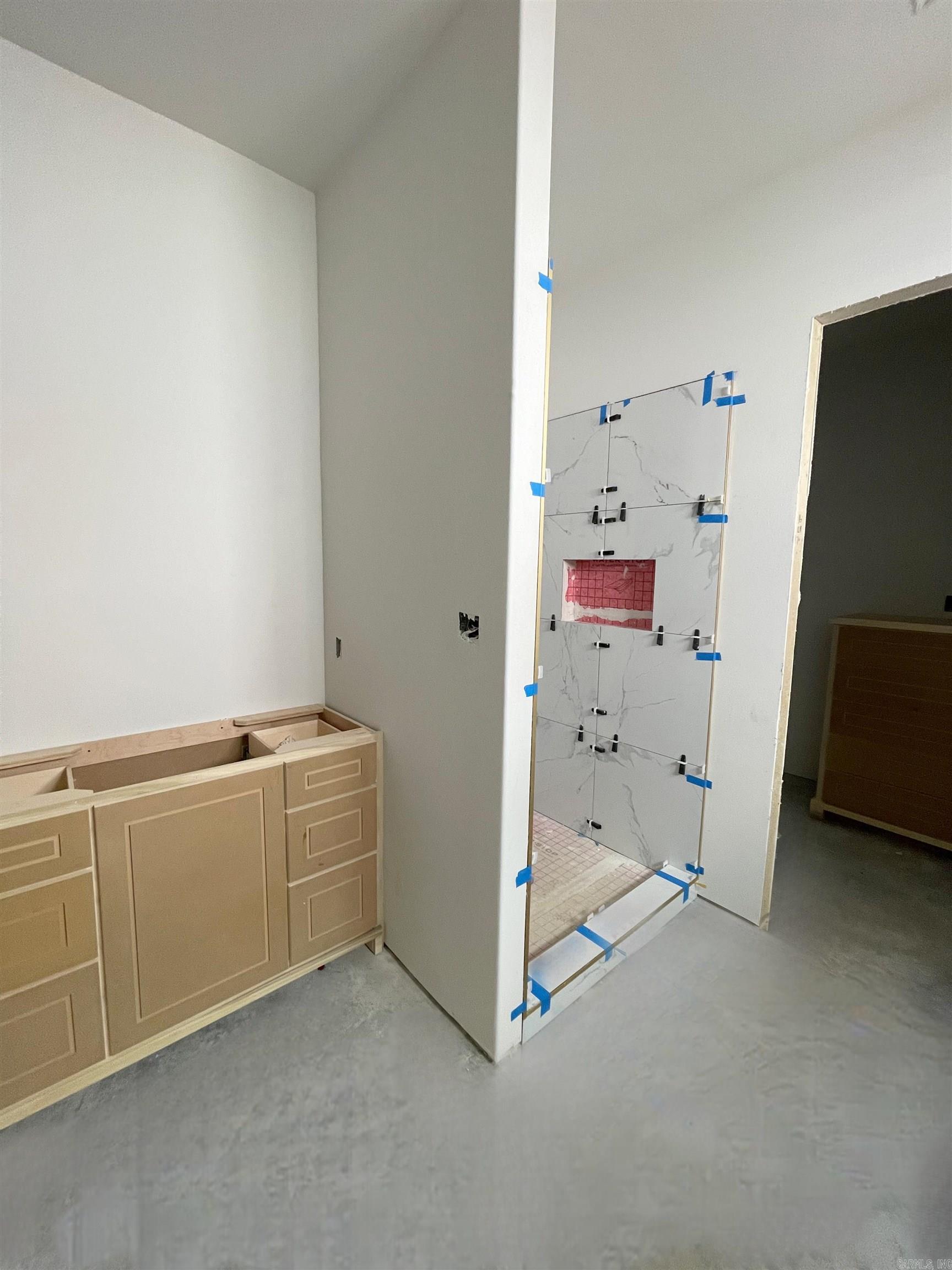 MERGERON COURT - Residential