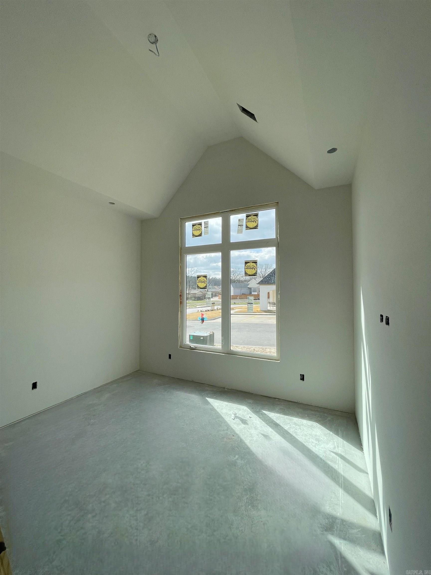 MERGERON COURT - Residential