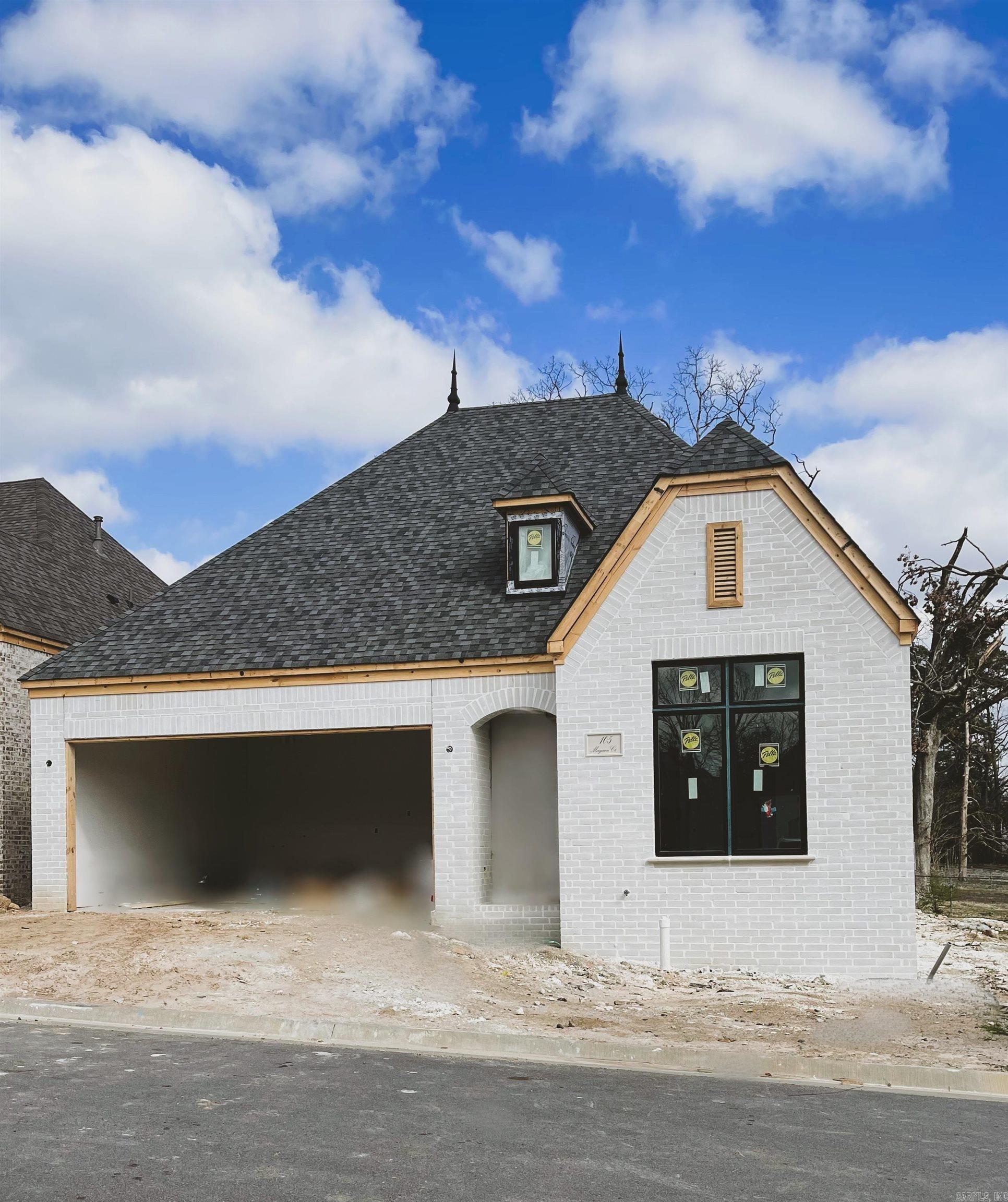 MERGERON COURT - Residential