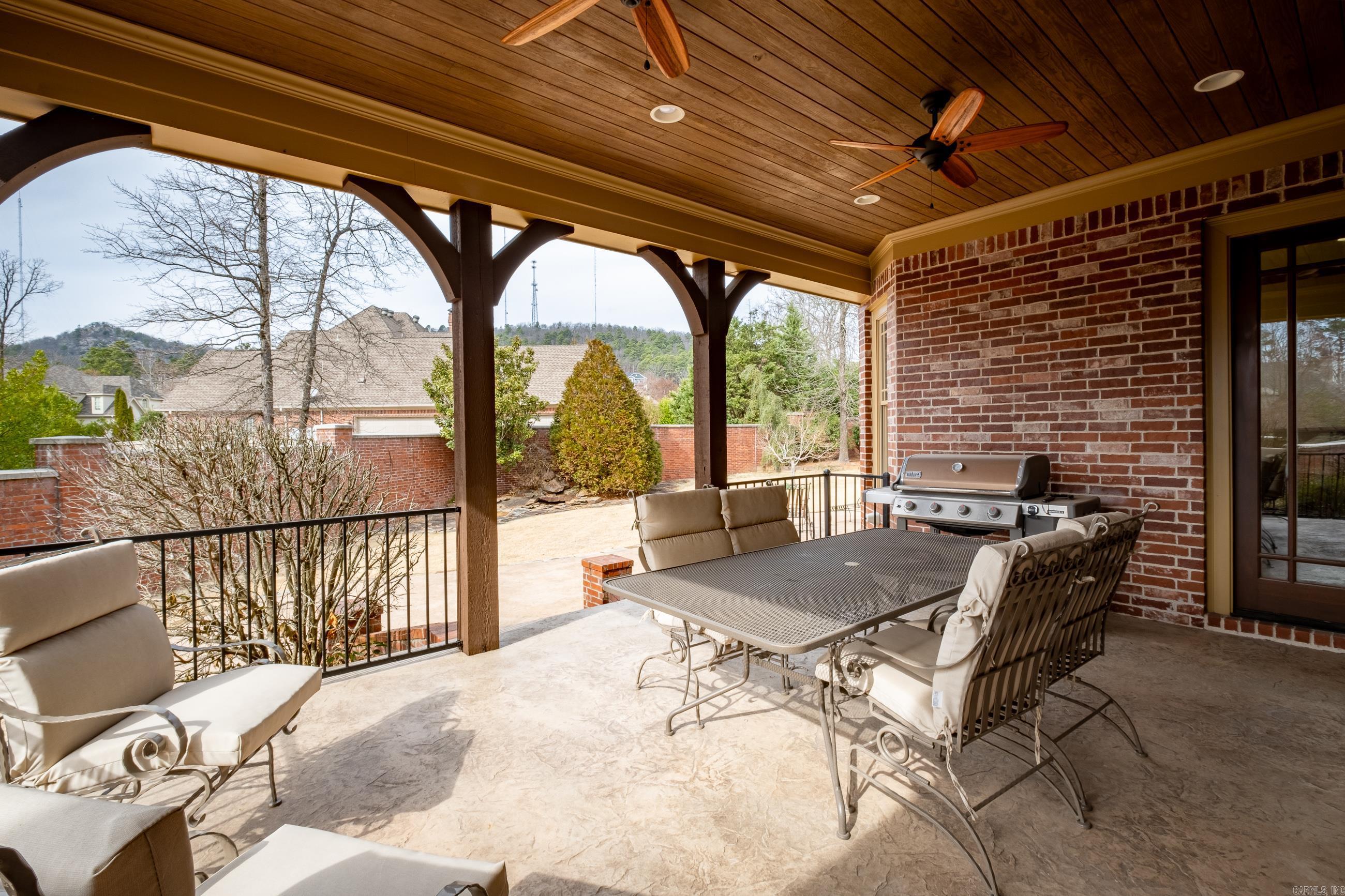 CHENAL VALLEY DEAUVILLE PLACE - Residential