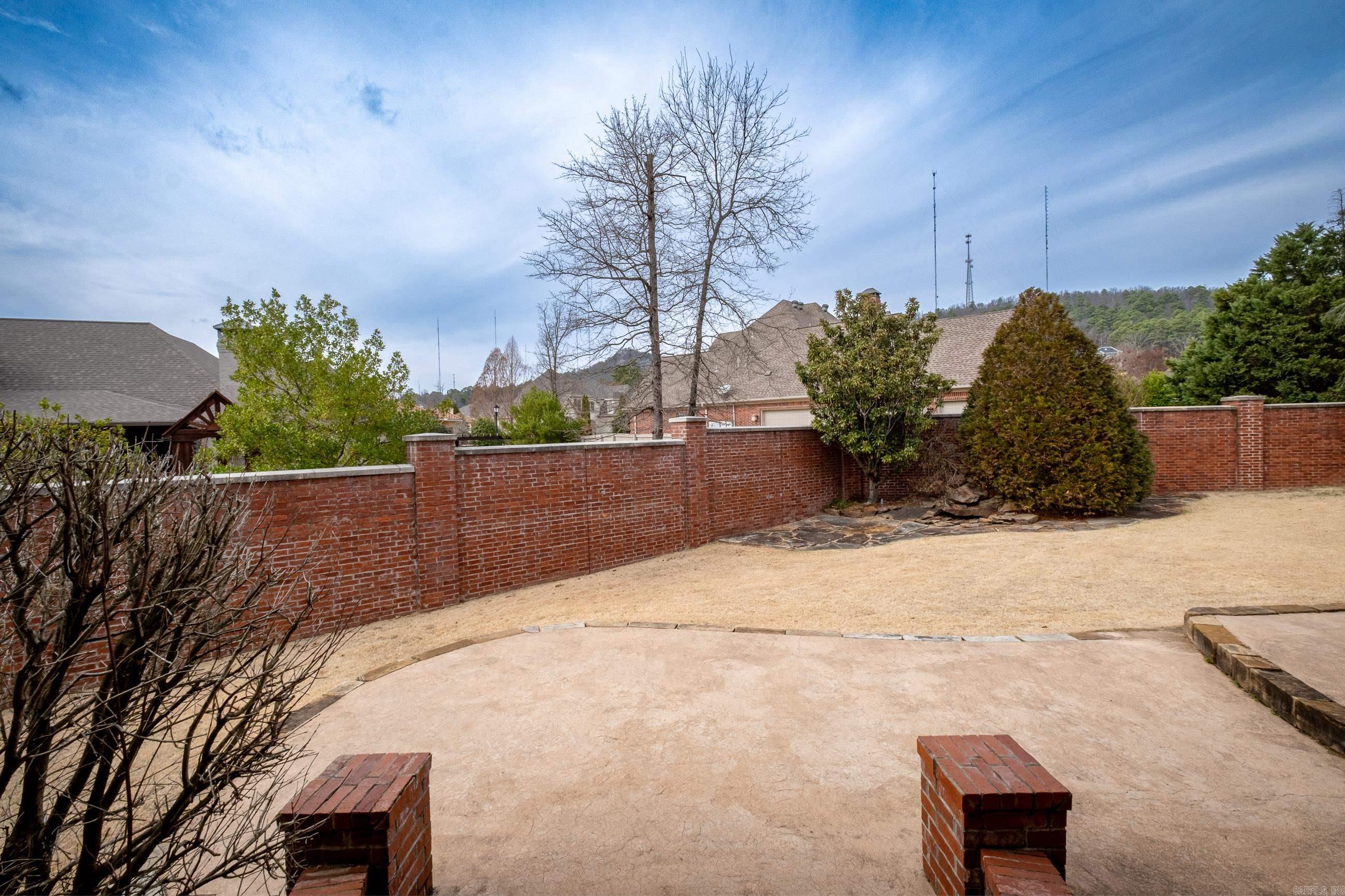 CHENAL VALLEY DEAUVILLE PLACE - Residential